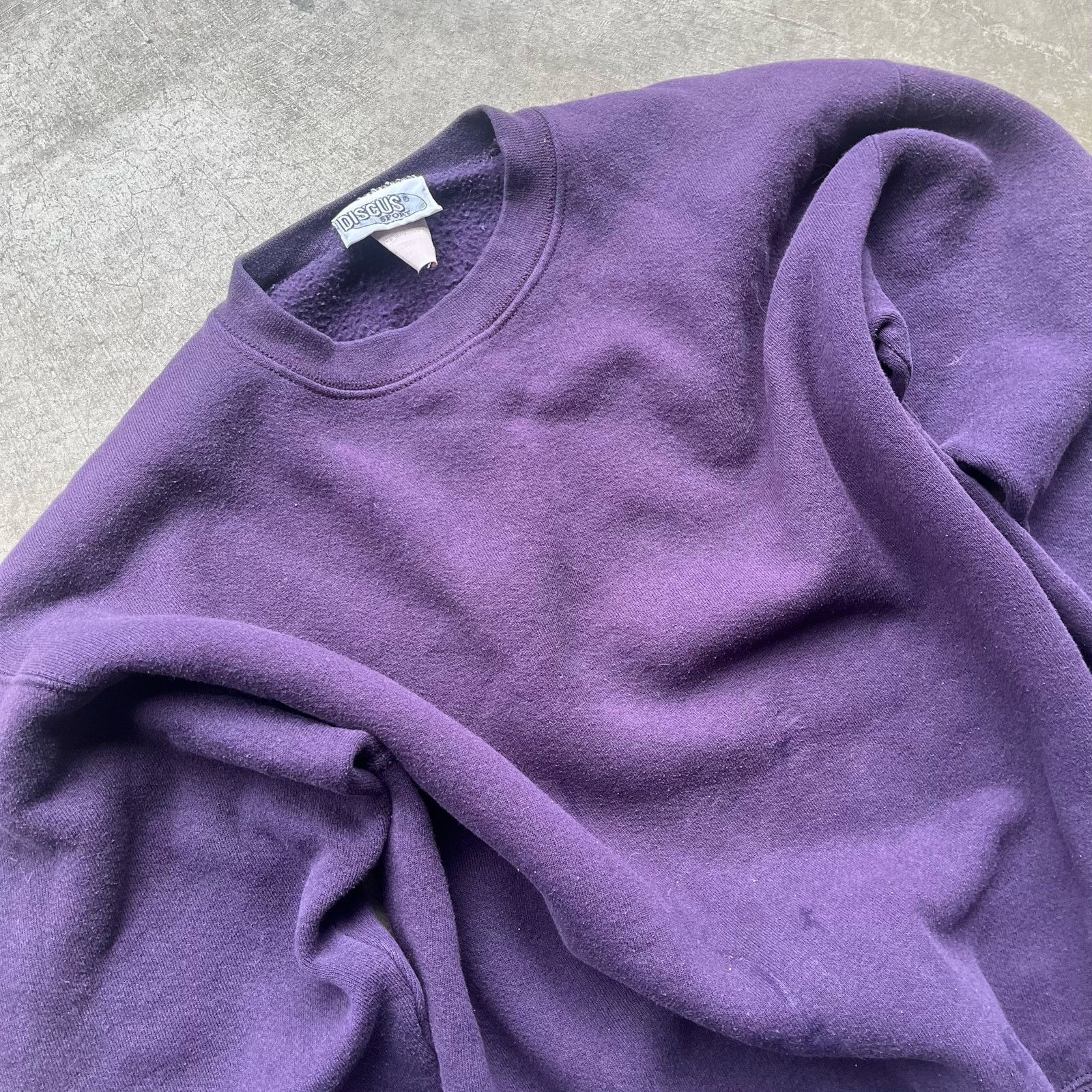 Vintage vintage baggy purple crewneck sweatshirt discus large Size US L / EU 52-54 / 3 - 5 Thumbnail