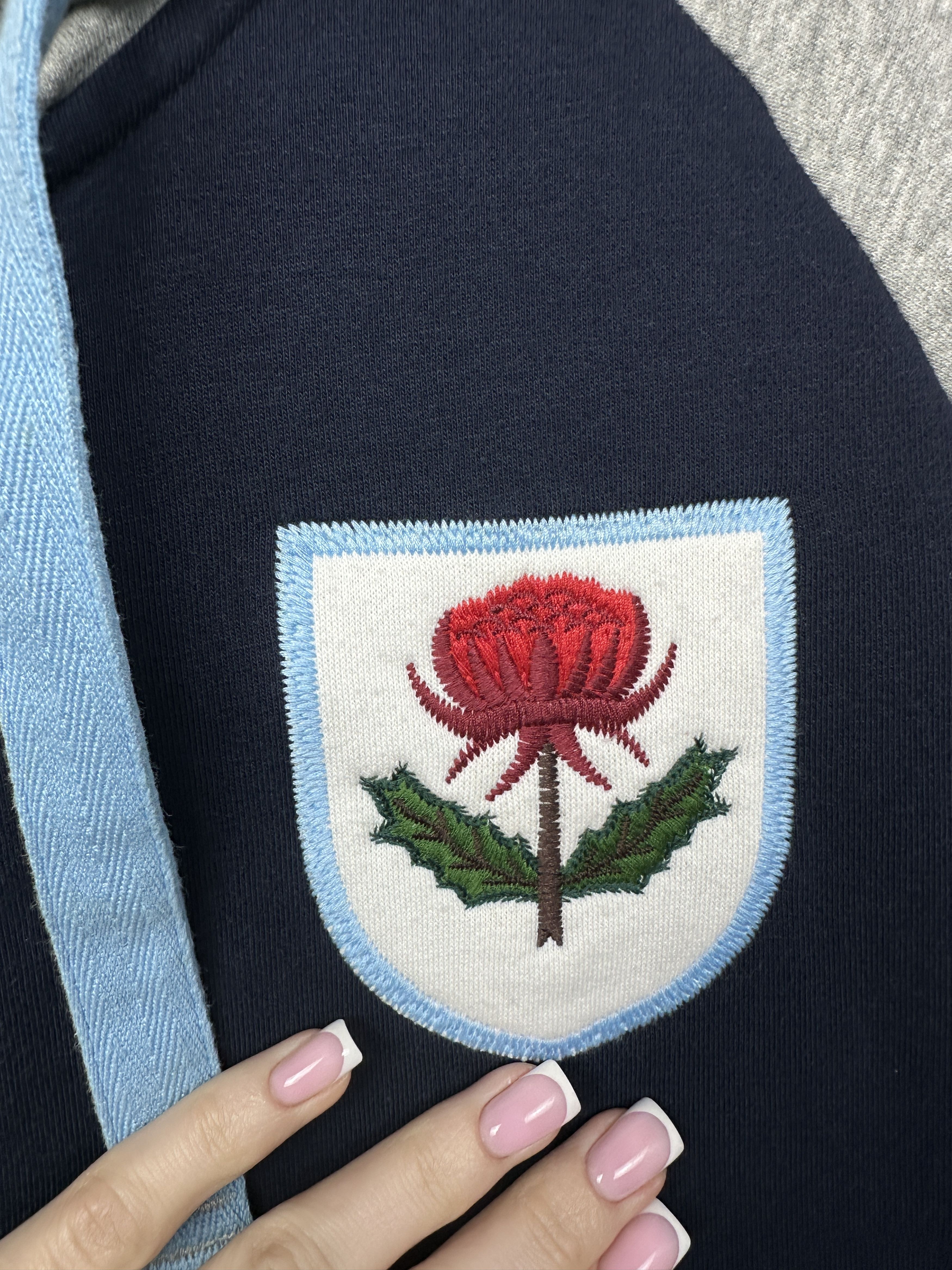 Canterbury of New Zealand Canterbury NSW Waratahs Shield Mens Hoodie Size US L / EU 52-54 / 3 - 3 Thumbnail