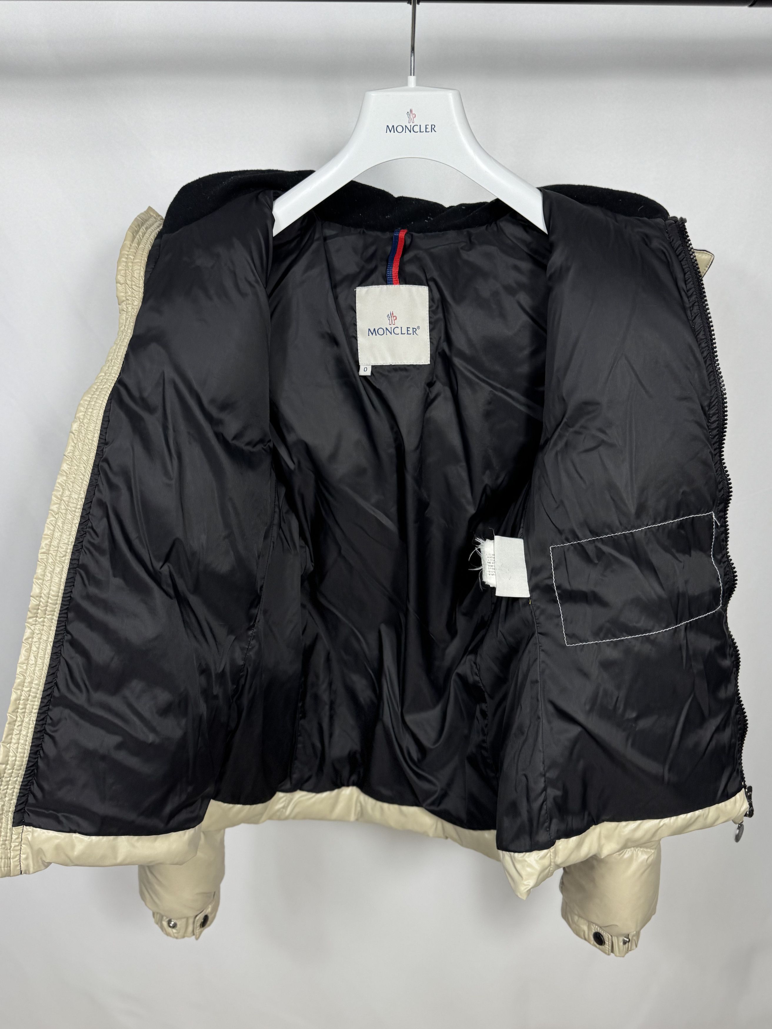 Moncler Moncler Badia Jacket Size XS / US 0-2 / IT 36-38 - 5 Thumbnail