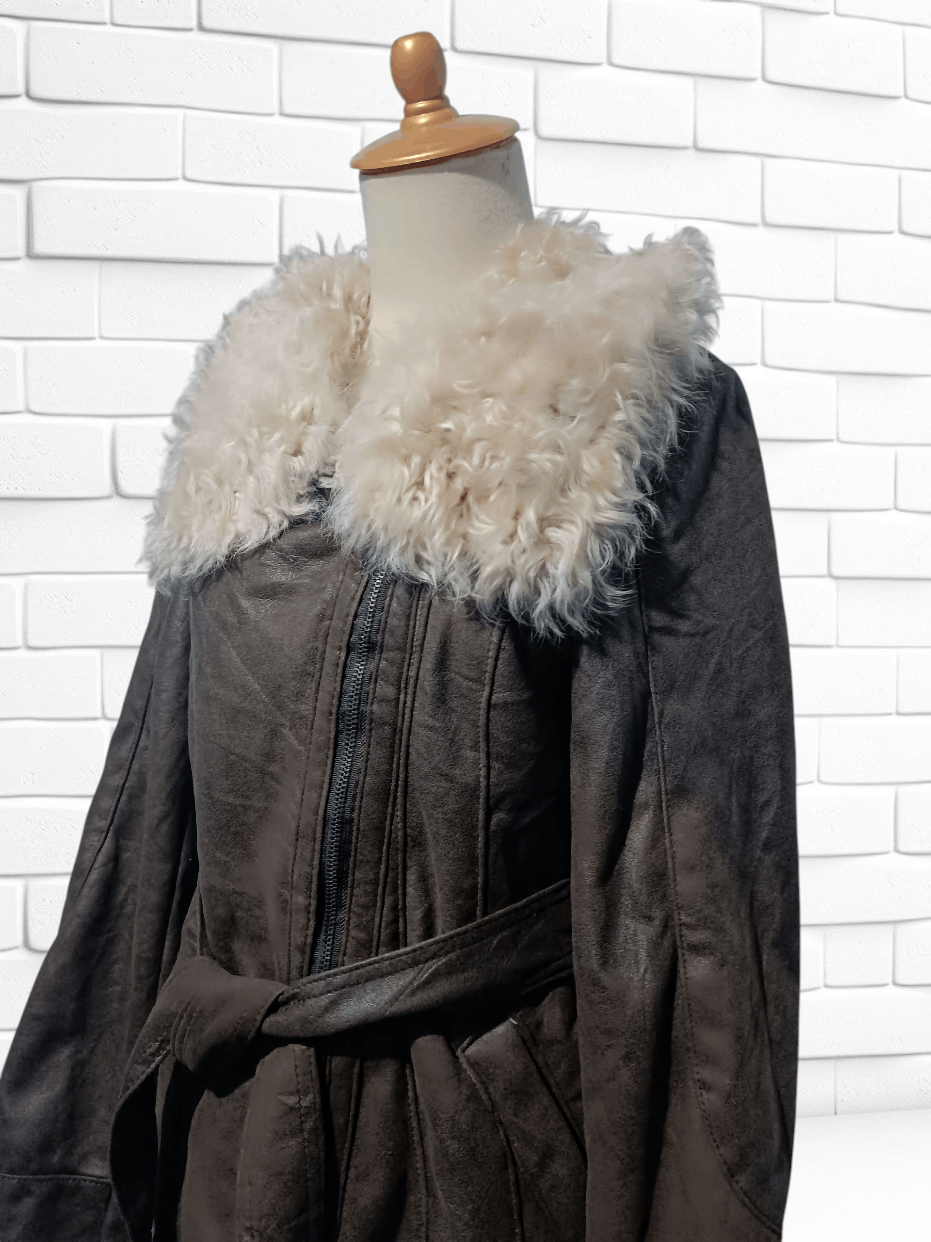 Japanese Brand Asymmetrical Faux Fur Jacket Size S / US 4 / IT 40 - 2 Thumbnail