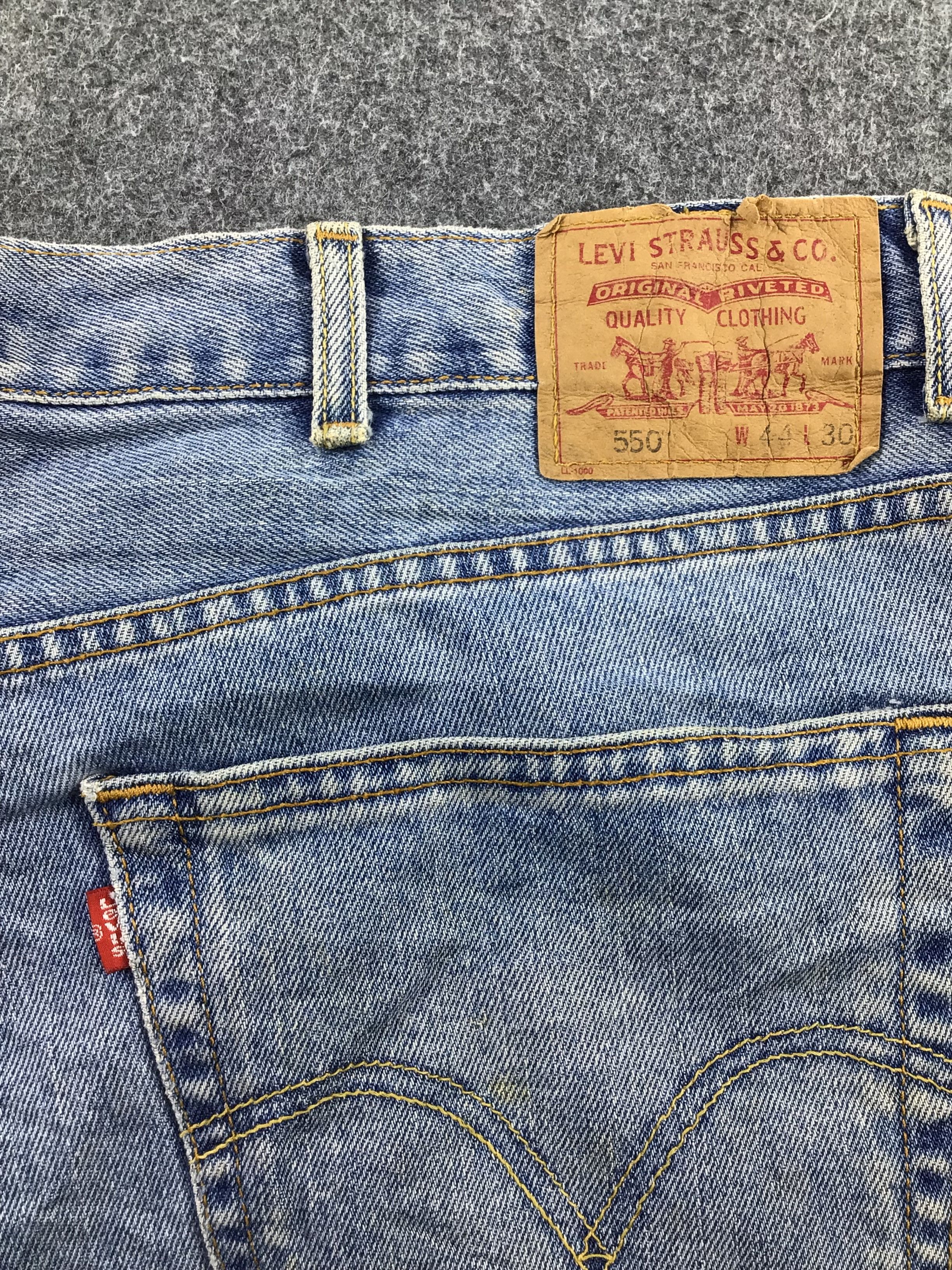 Levi's Vintage Blue Wash Levis Jeans 550-J836 Size US 42 / EU 58 - 5 Thumbnail