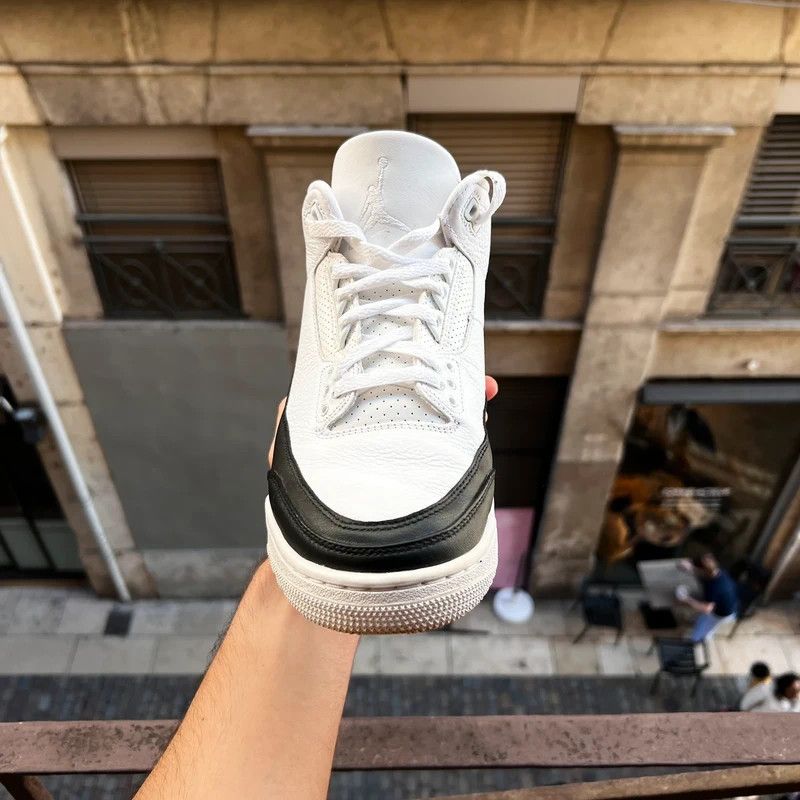 Fragment Design × Nike Air Jordan 3 Retro x Fragment "White/Black" Size US 8.5 / EU 41-42 - 2 Thumbnail