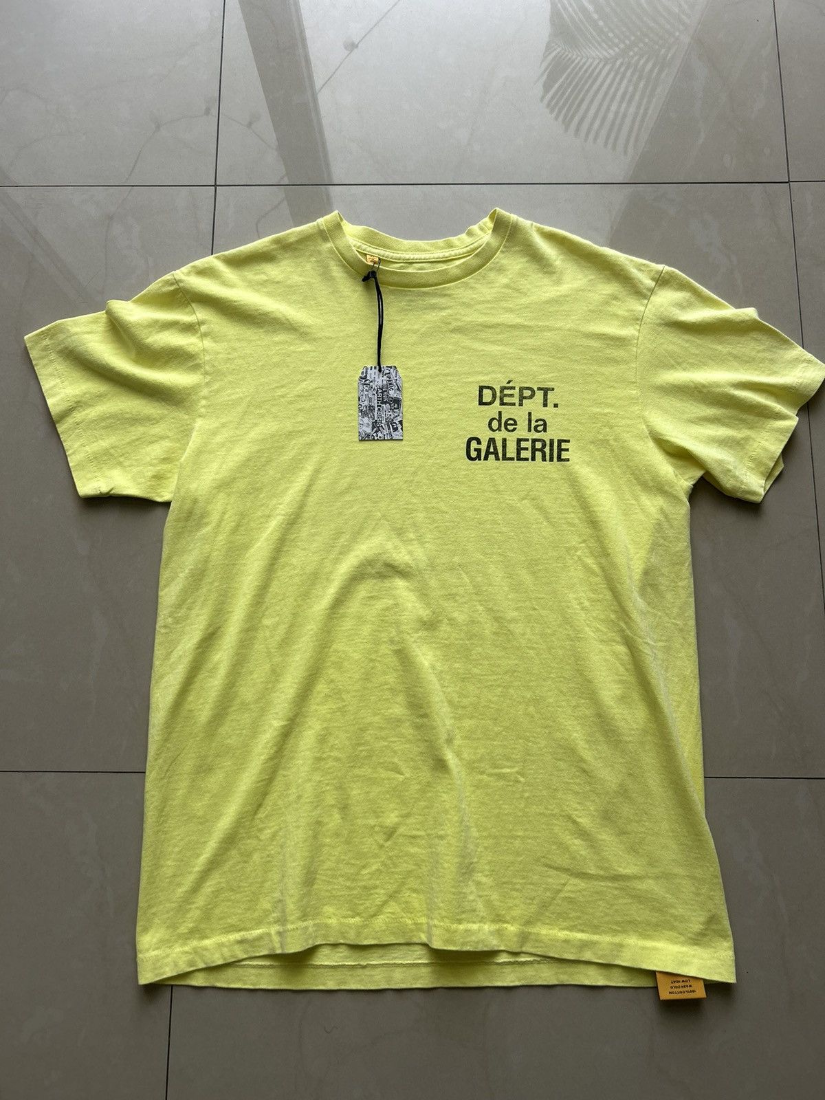Gallery Dept. Gallery dept yellow french logo tee Size US M / EU 48-50 / 2 - 1 Thumbnail