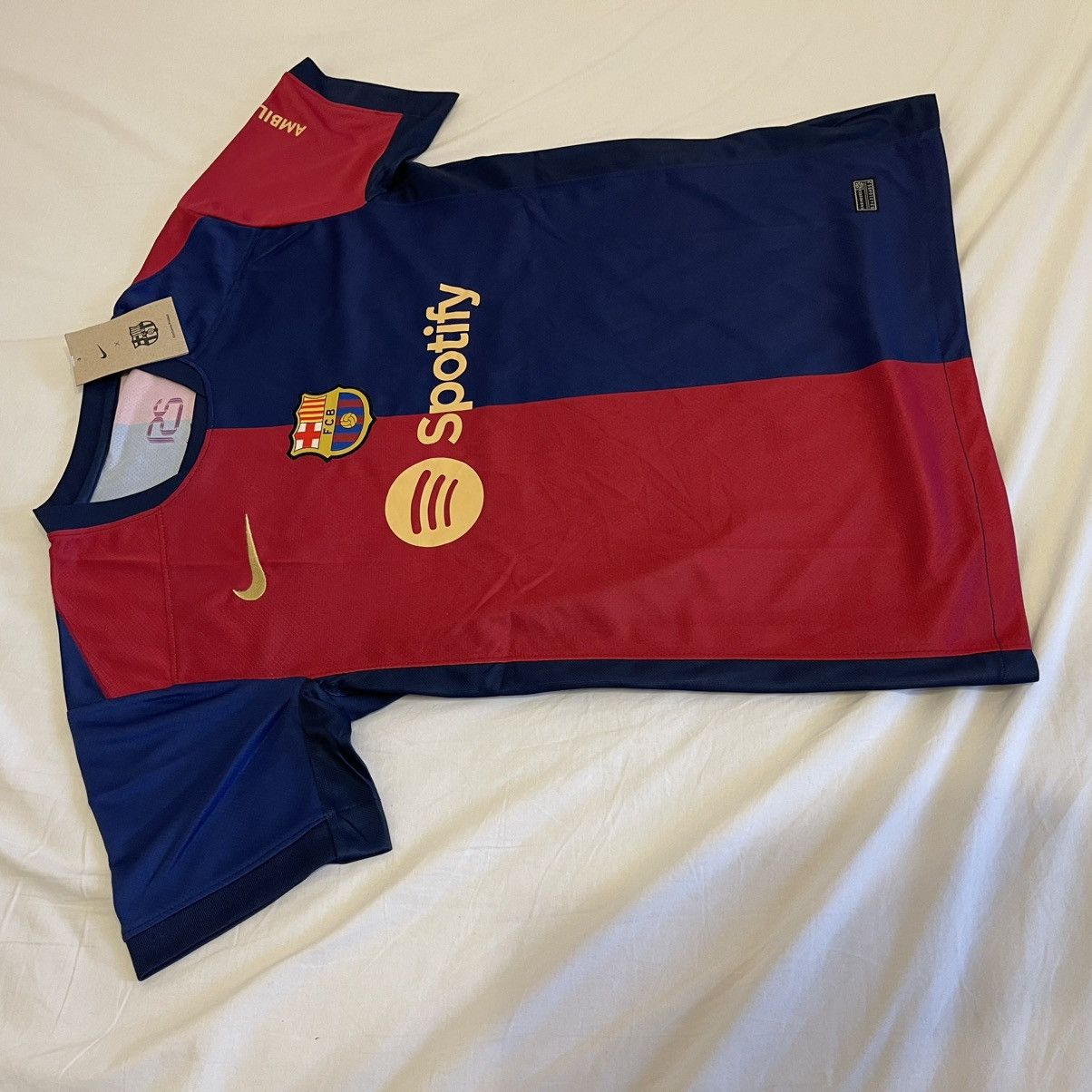 Nike Lamine yamal barcelona jersey size L Size US L / EU 52-54 / 3 - 5 Thumbnail