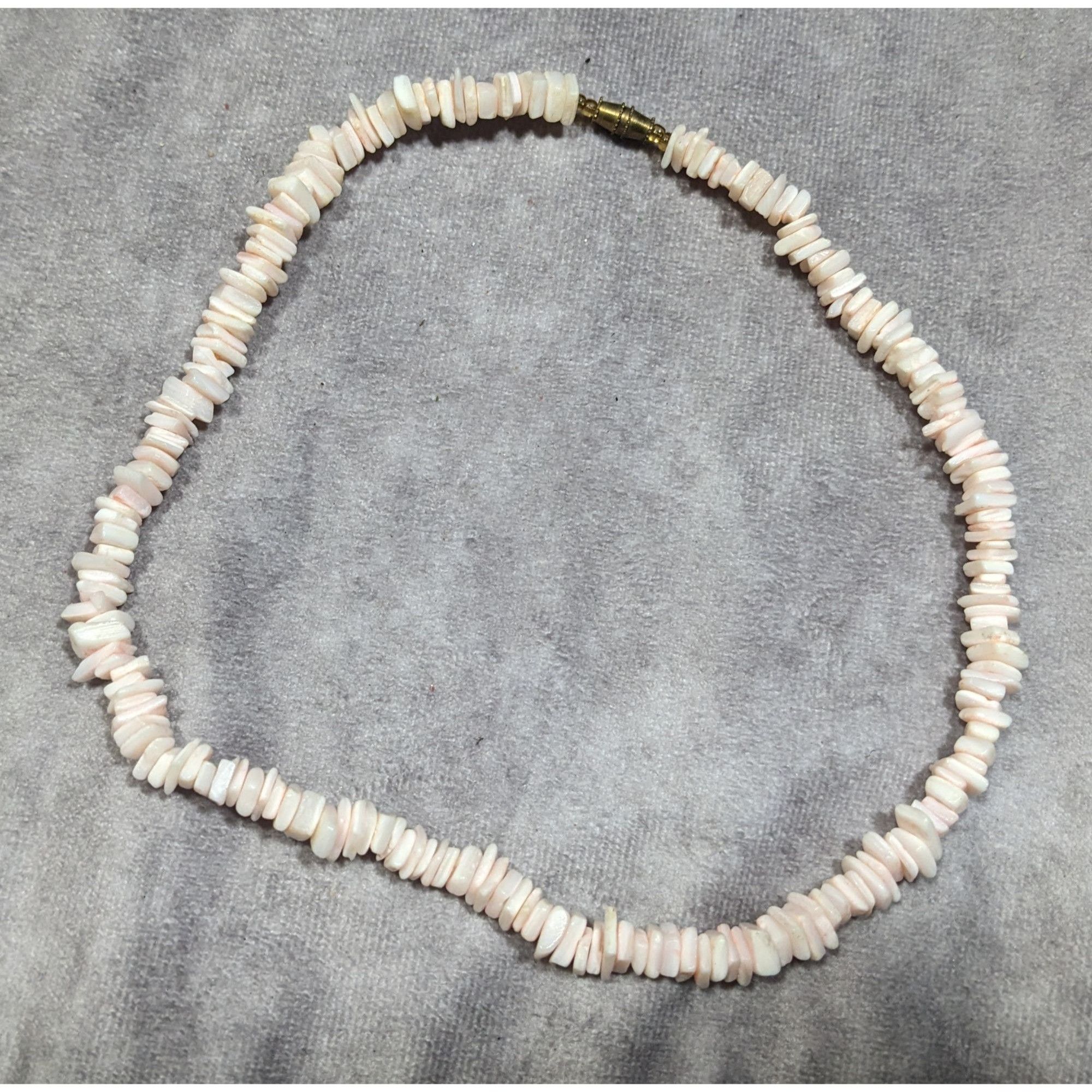 Other Beachy Bohemian Pastel Pink Seashell Chip Necklace Size ONE SIZE - 6 Thumbnail