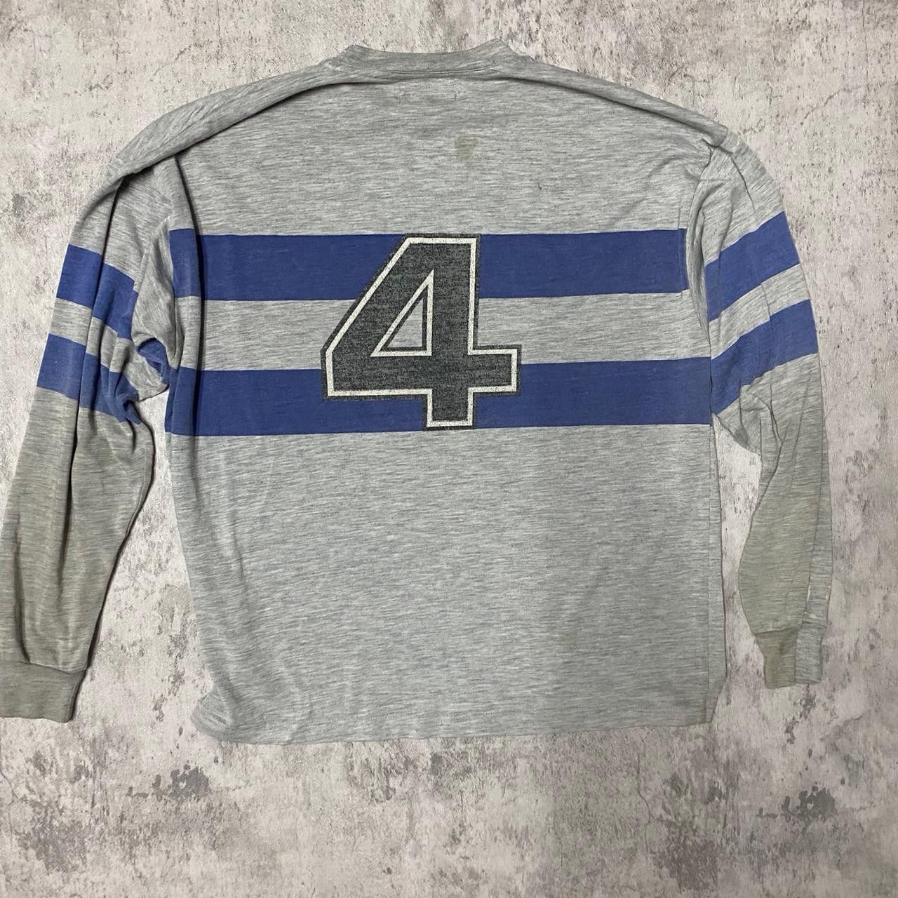 Other Gray Longsleeve football Size US M / EU 48-50 / 2 - 5 Thumbnail