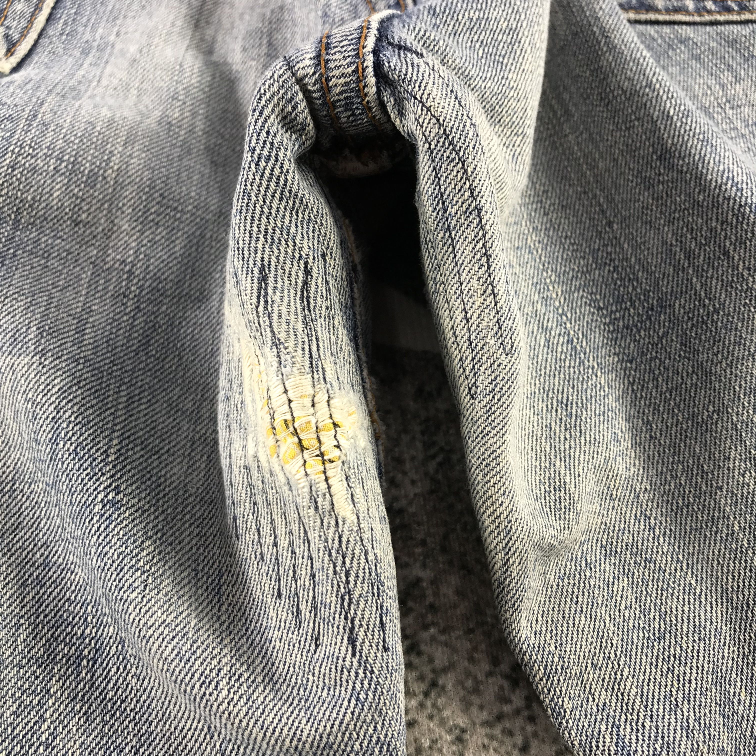 Levi's Vintage Levis 503 Jeans Distressed Denim KJ3376 Size US 31 - 8 Thumbnail