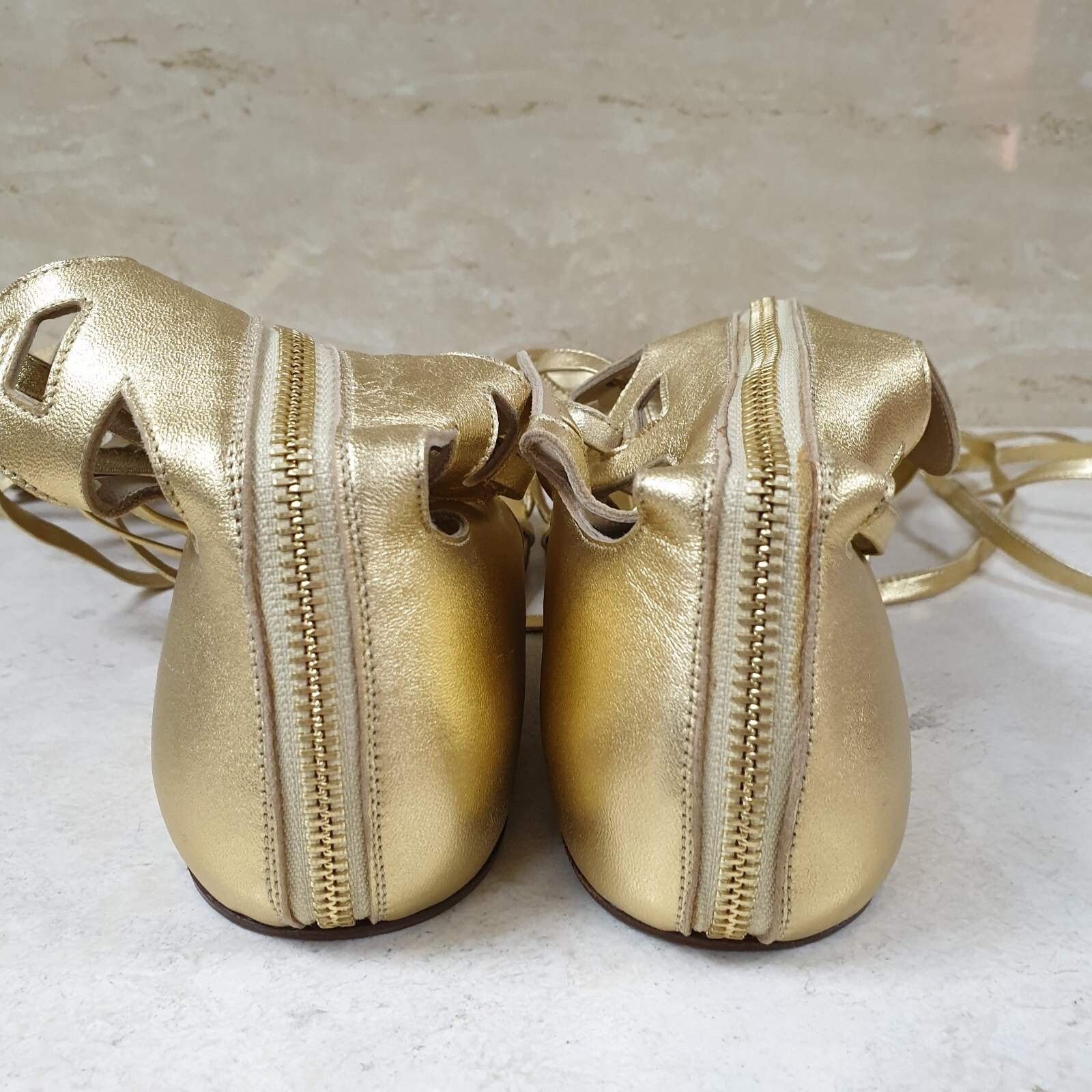 Chanel Chanel Gold Gladiator Sandals Sz.38 Size US 7 / IT 37 - 9 Thumbnail
