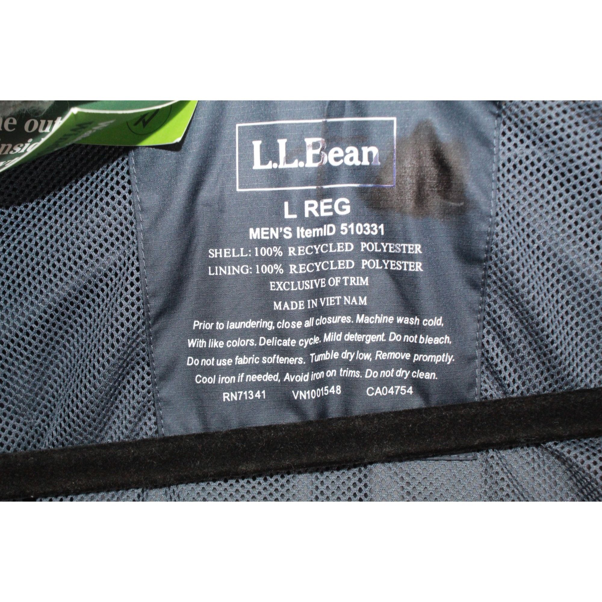 L.L. Bean LL Bean Men's Waterproof Windbreaker Jacket Gray Size L Size US L / EU 52-54 / 3 - 8 Thumbnail