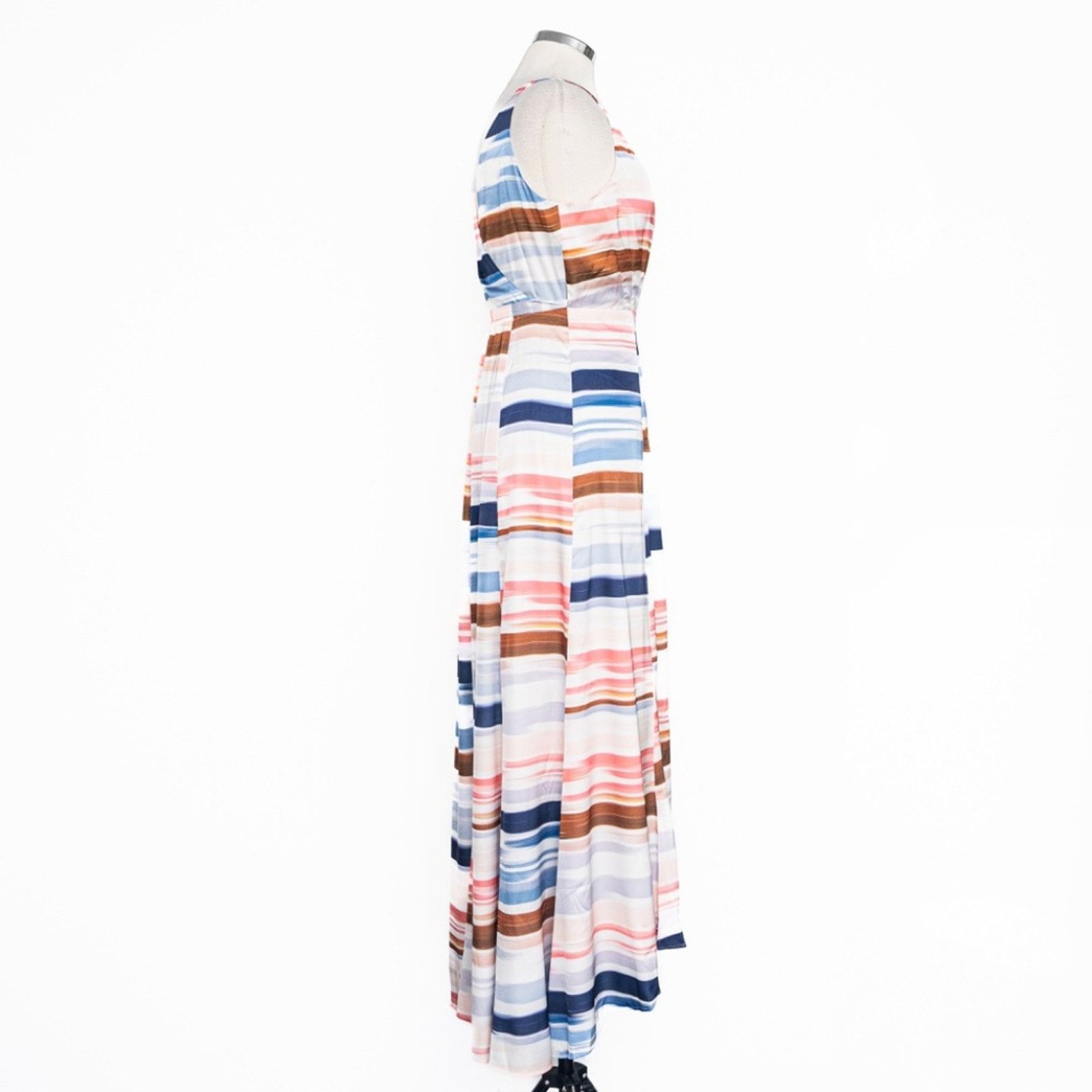 Hutch Hutch. Leah Satin Midi Wrap Dress. Size XS / US 0-2 / IT 36-38 - 6 Thumbnail