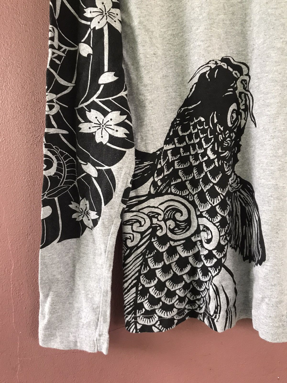 Other Fish Koi Long Sleeves Size L Size US L / EU 52-54 / 3 - 3 Thumbnail