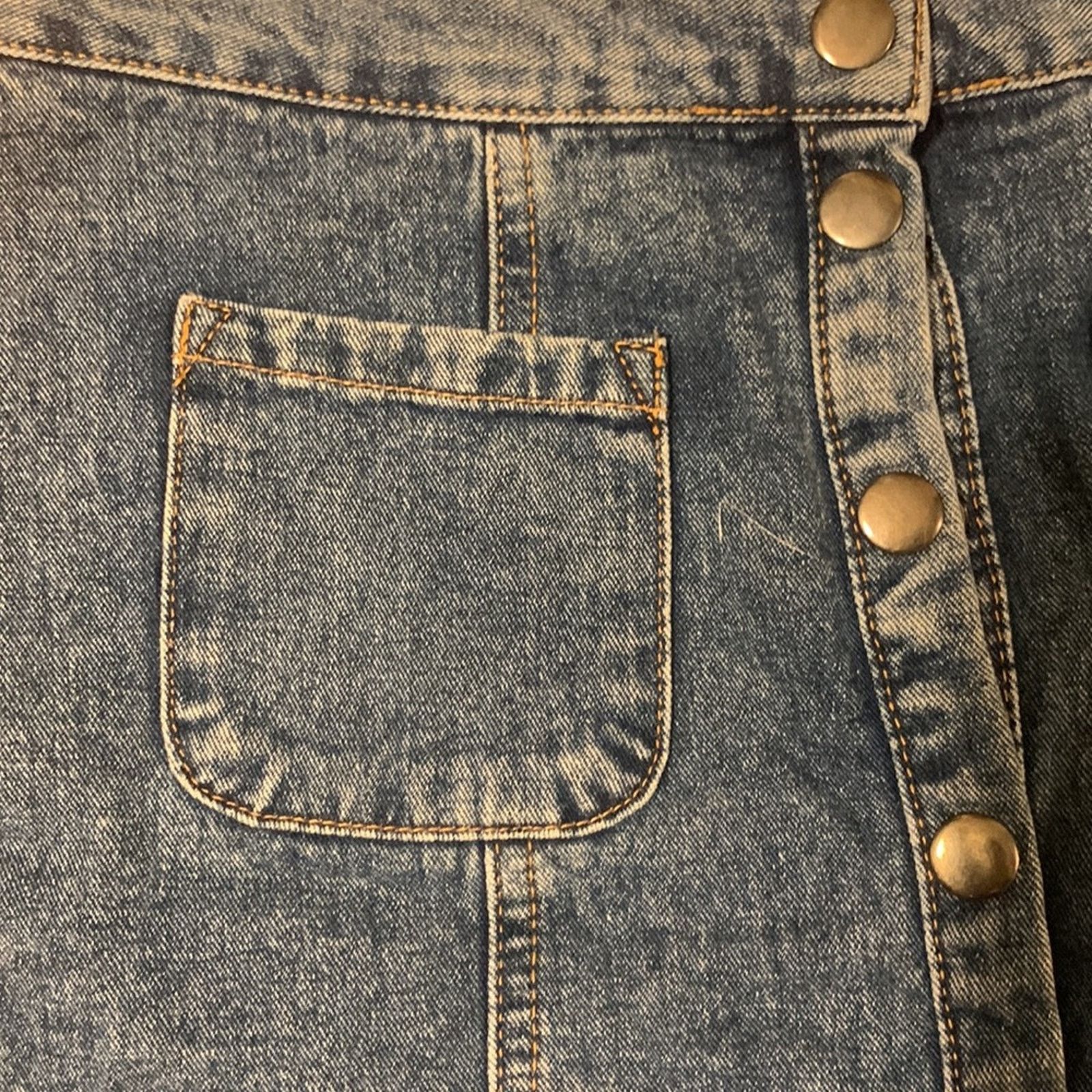 Bdg 70’s style BDG denim mini skirt snap front hippie boho Size 28" / US 6 / IT 42 - 4 Thumbnail