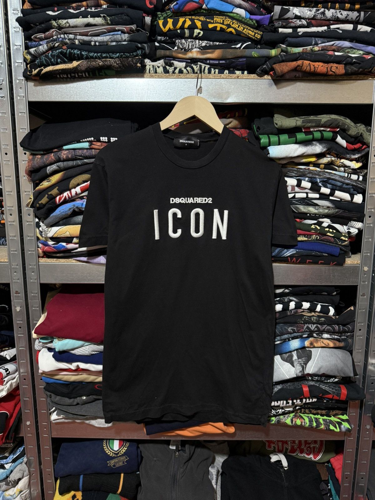 Dsquared2 Rare Dsquared2 Icon Designer Embodied Logo T-Shirt Y2K Hype Size US S / EU 44-46 / 1 - 1 Thumbnail
