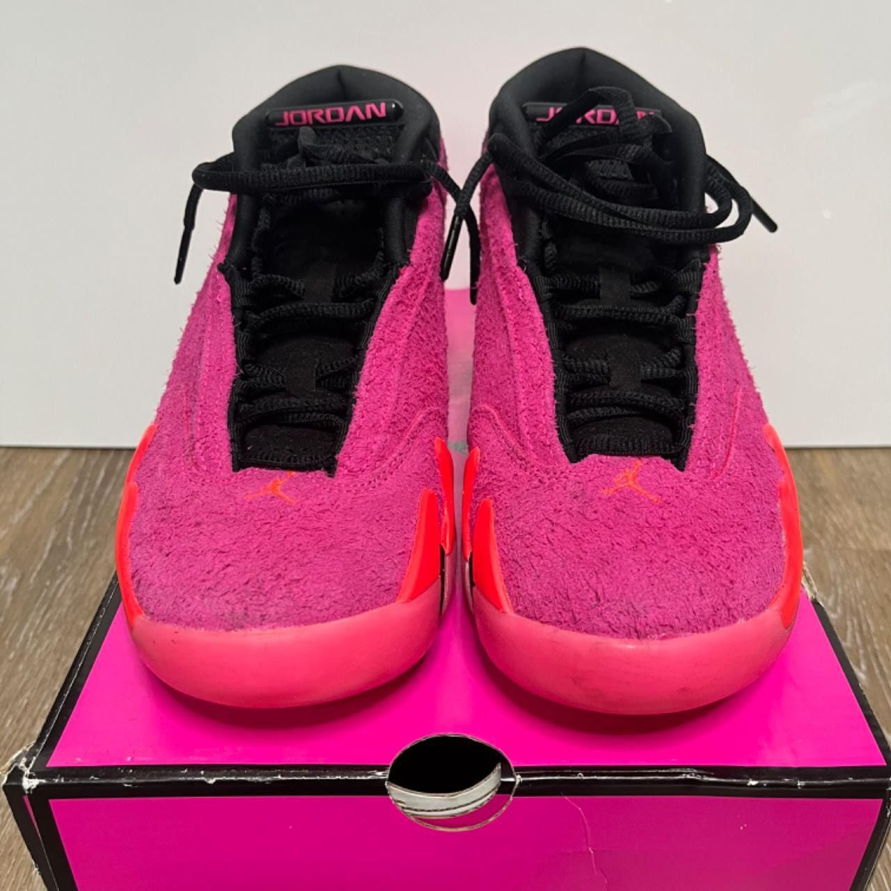Jordan Brand shocking pink 14s Size US 7.5 / EU 40-41 - 4 Thumbnail