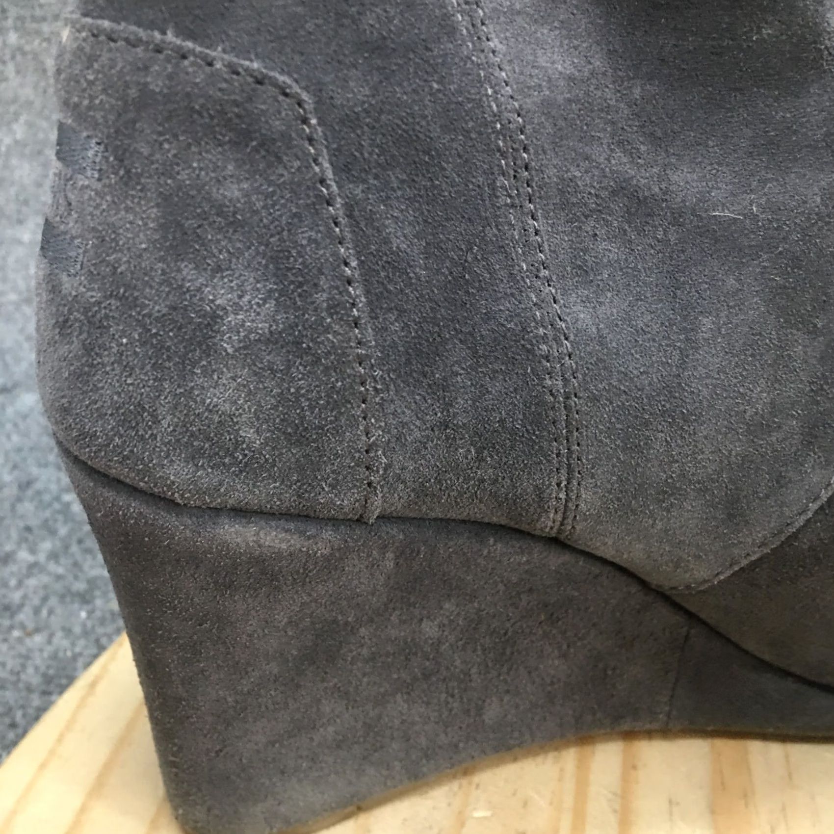 Toms TOMS Boots Womens 9.5 Desert Gray Round Toe Casual Comfort Wedge Heels Ankle Top Mens Womens Size L / US 10 / IT 46 - 4 Thumbnail