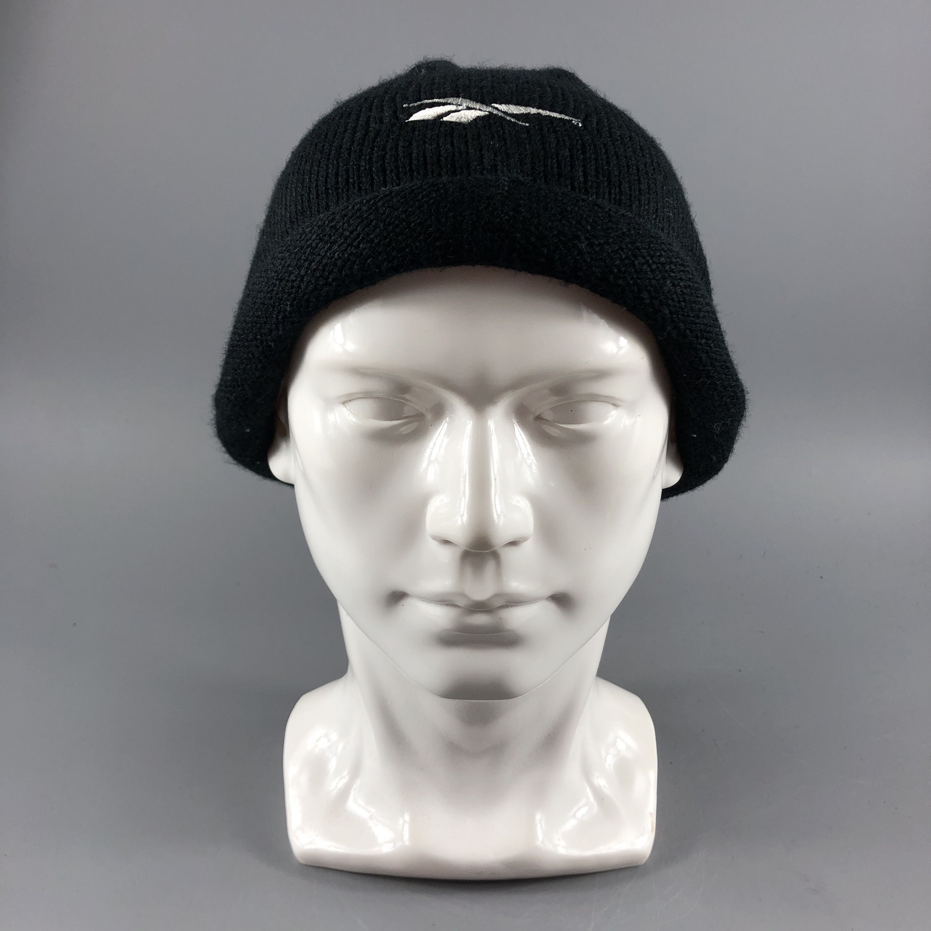 image of Reebok Hats Embroidered Beanie Snow Cap B306, Men's