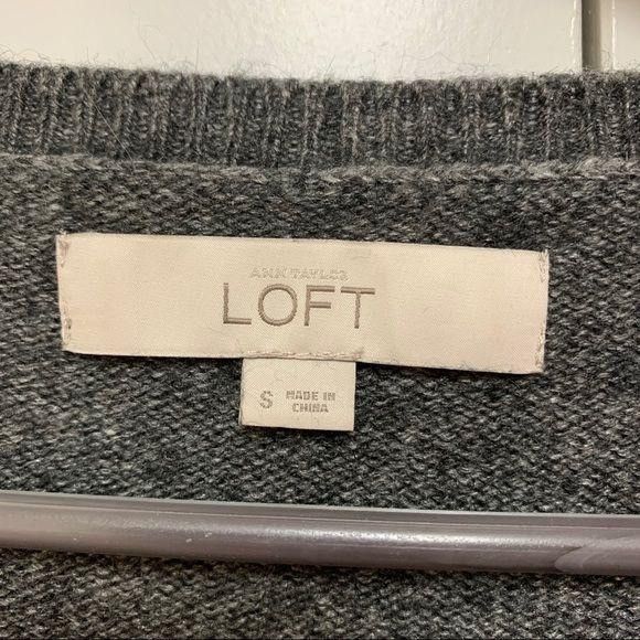 Loft Loft Grey Rhinestone Embellished Crewneck Sweater Small Size S / US 4 / IT 40 - 6 Thumbnail