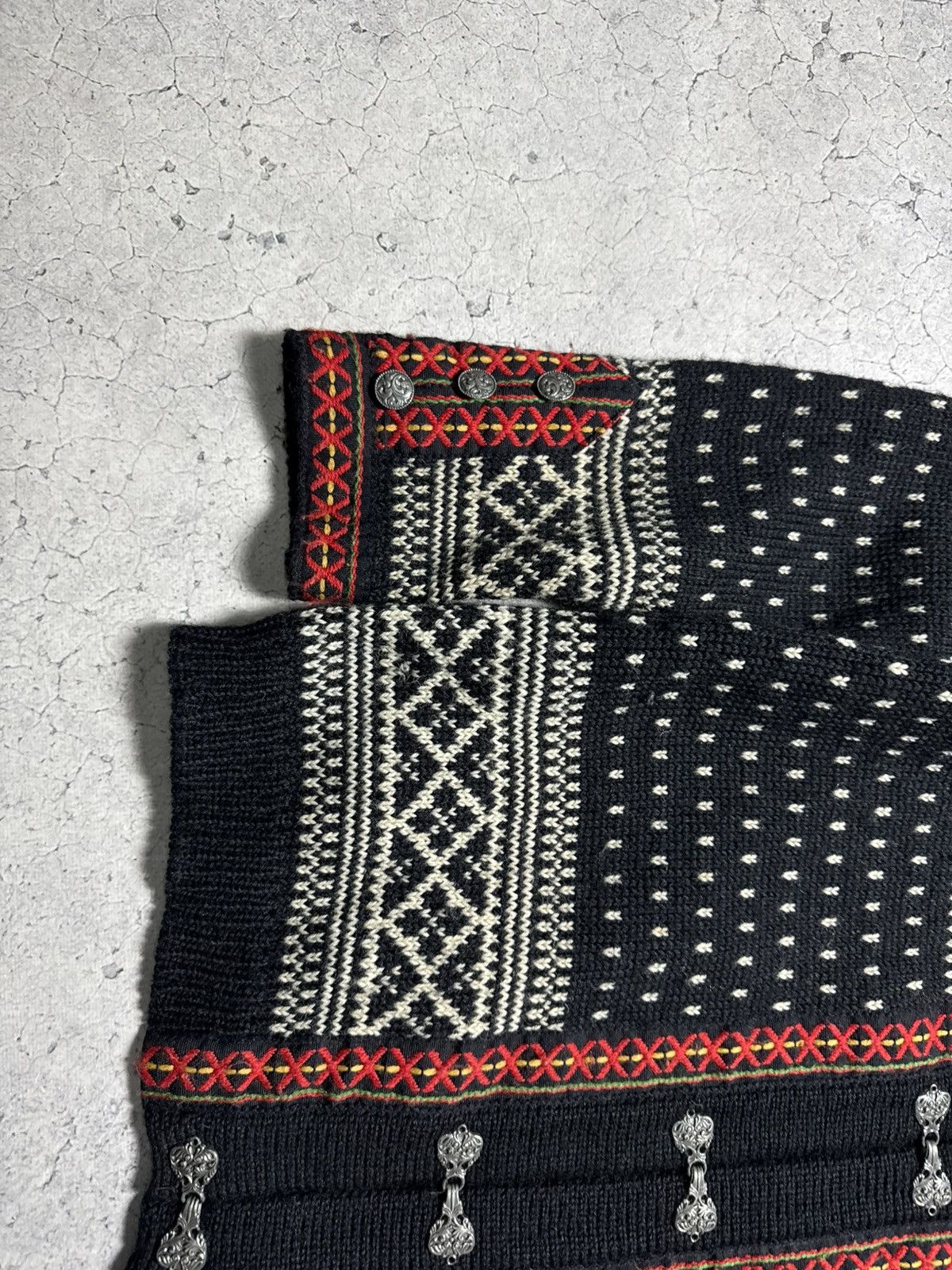 Dale Of Norway Dale Of Norway Wool Cardigan Sweater Vintage Size US M / EU 48-50 / 2 - 2 Thumbnail