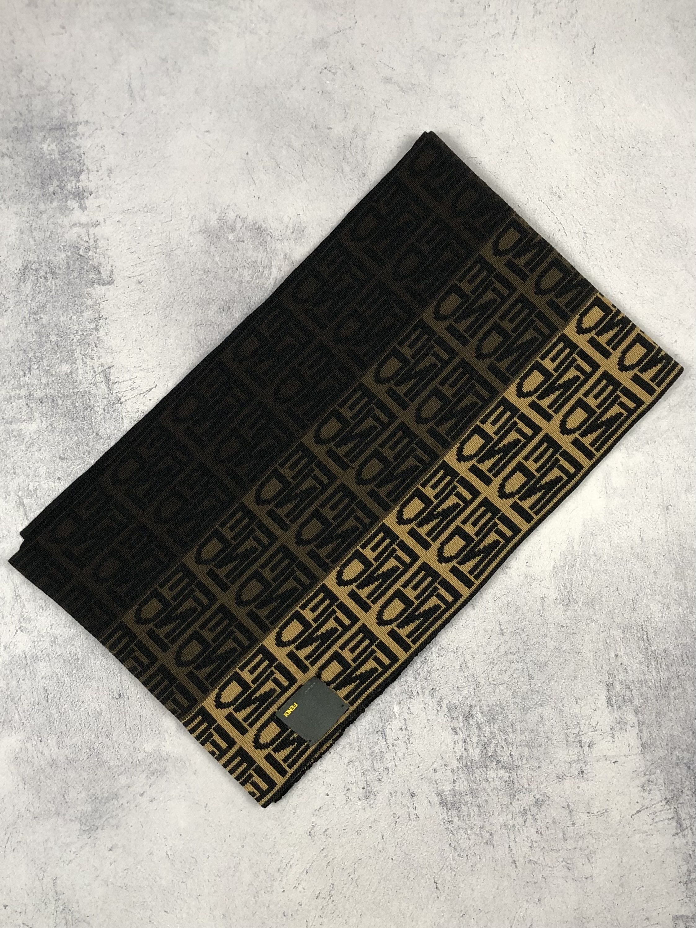 Fendi Fendi Monogram Wool Italy Scarf Size ONE SIZE - 1 Thumbnail