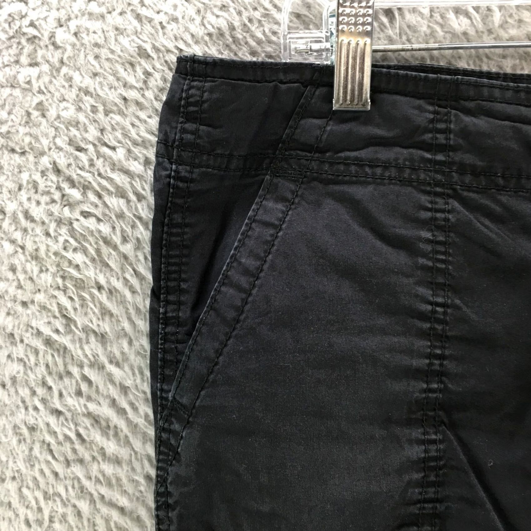 Calvin Klein Calvin Klein Cropped Cargo Pants Womens 4 Black Cotton Mid Rise Flat Front Zip Size 27" / US 4 / IT 40 - 3 Thumbnail