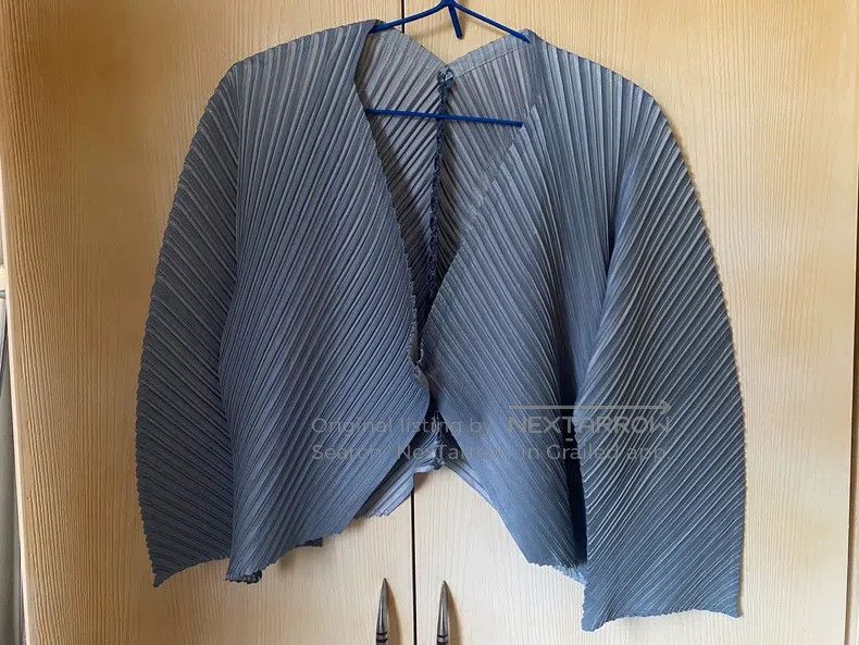 Issey Miyake Issey Miyake Haze Blue Ruched Coat Size L / US 10 / IT 46 - 1 Thumbnail