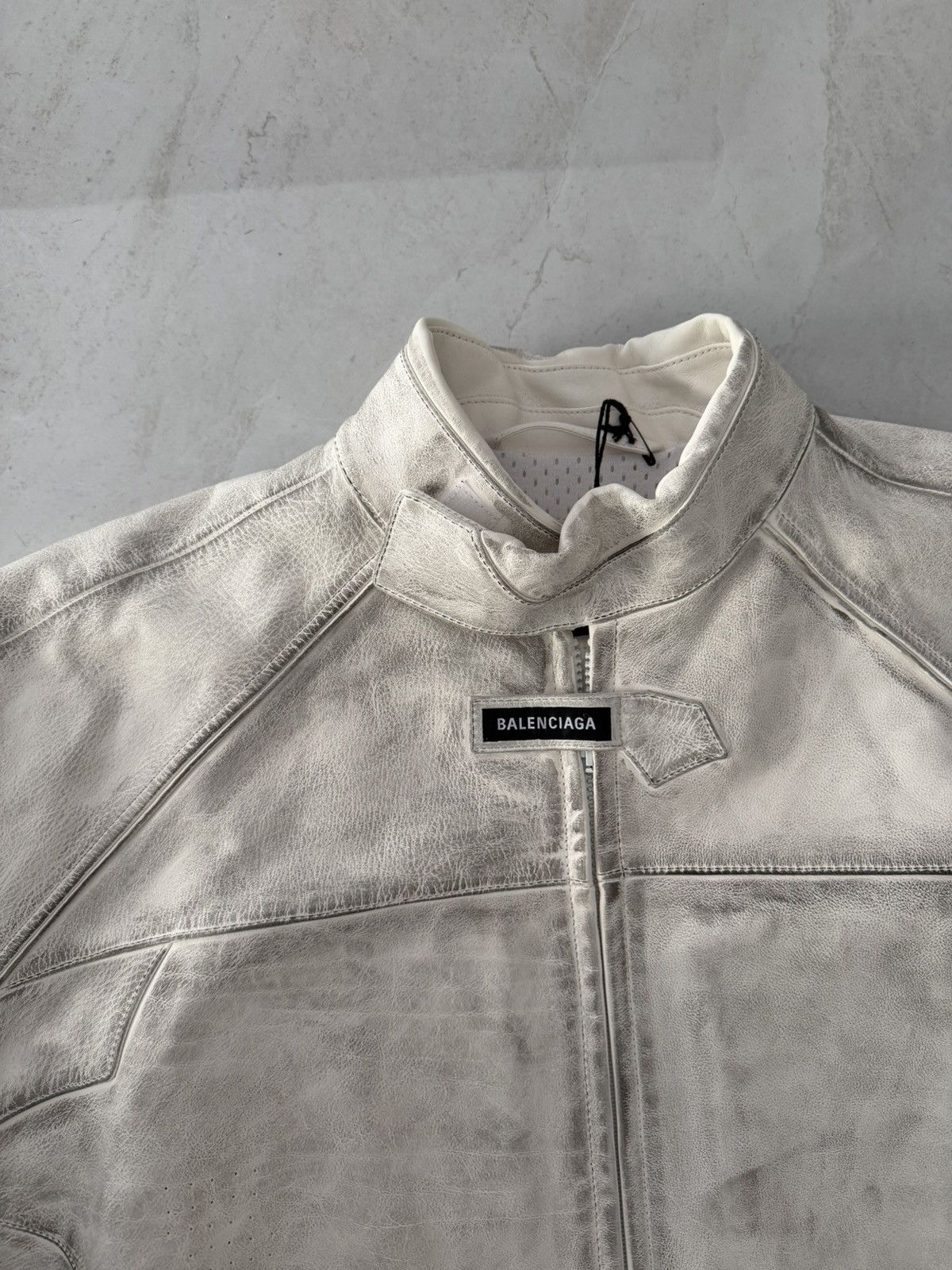 Balenciaga Balenciaga SS23White Runway Moto Jacket Sz.3 Size US L / EU 52-54 / 3 - 3 Thumbnail