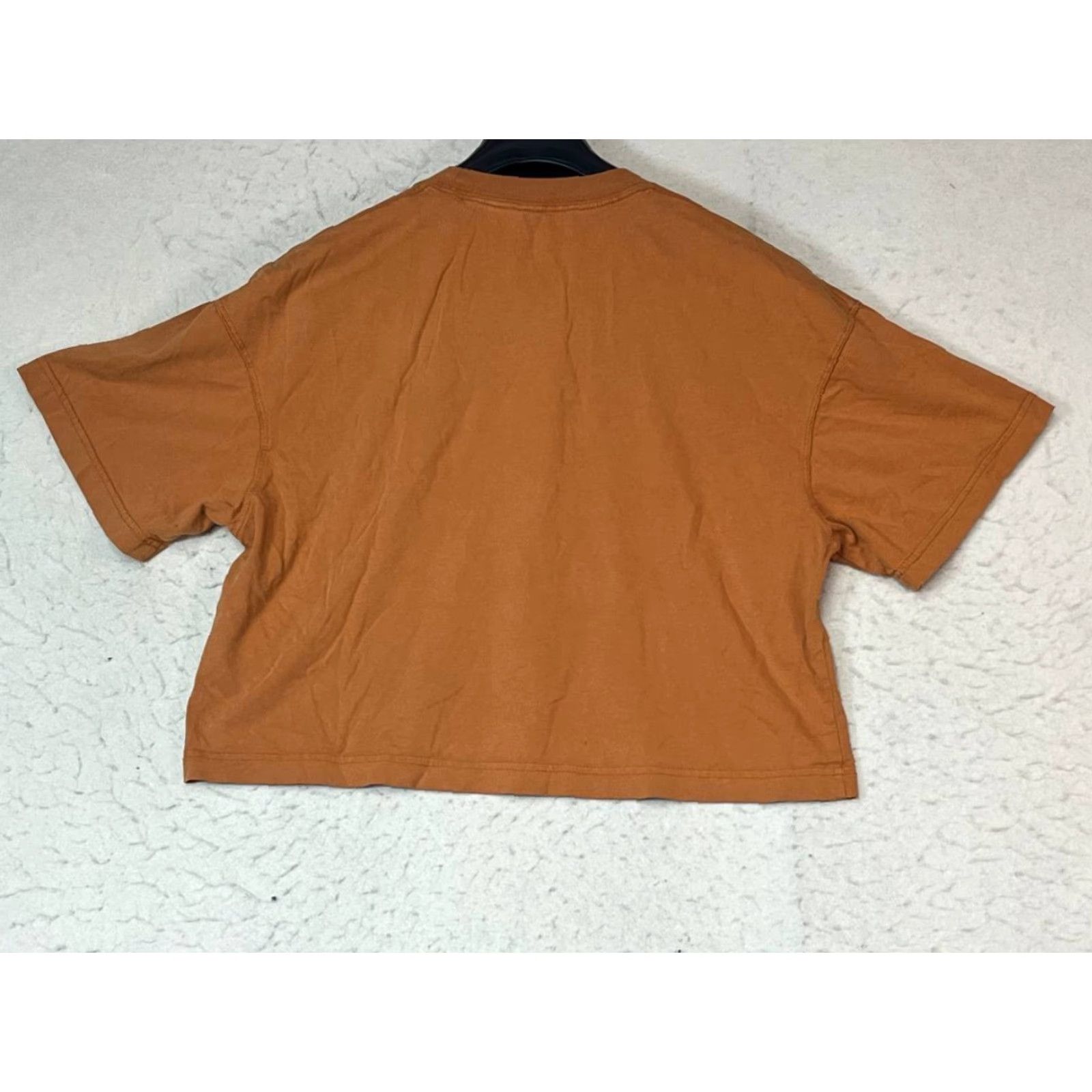 Jordan Brand **Jordan XS Orange Cropped T-Shirt** User: New title: **Jordan XS Orange T-Shirt** Size XS / US 0-2 / IT 36-38 - 2 Thumbnail