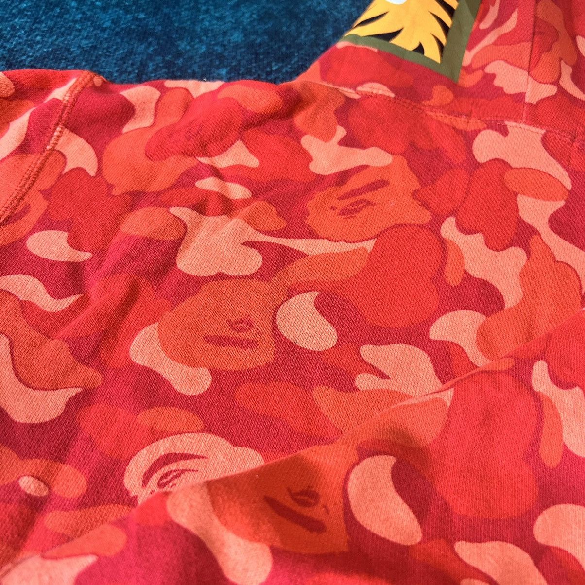 Bape Bape Shark Seoul Store Camo Hoodie Size US M / EU 48-50 / 2 - 16 Thumbnail