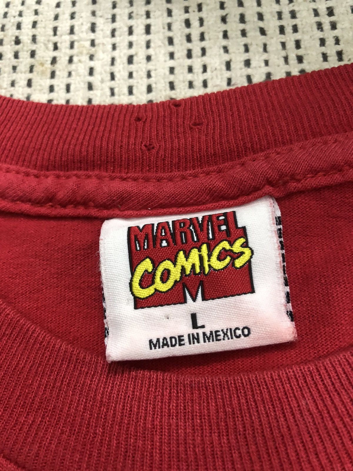 Marvel Comics × Vintage 00s Vintage SpiderMan Tee Faded Size Large Size US L / EU 52-54 / 3 - 3 Thumbnail