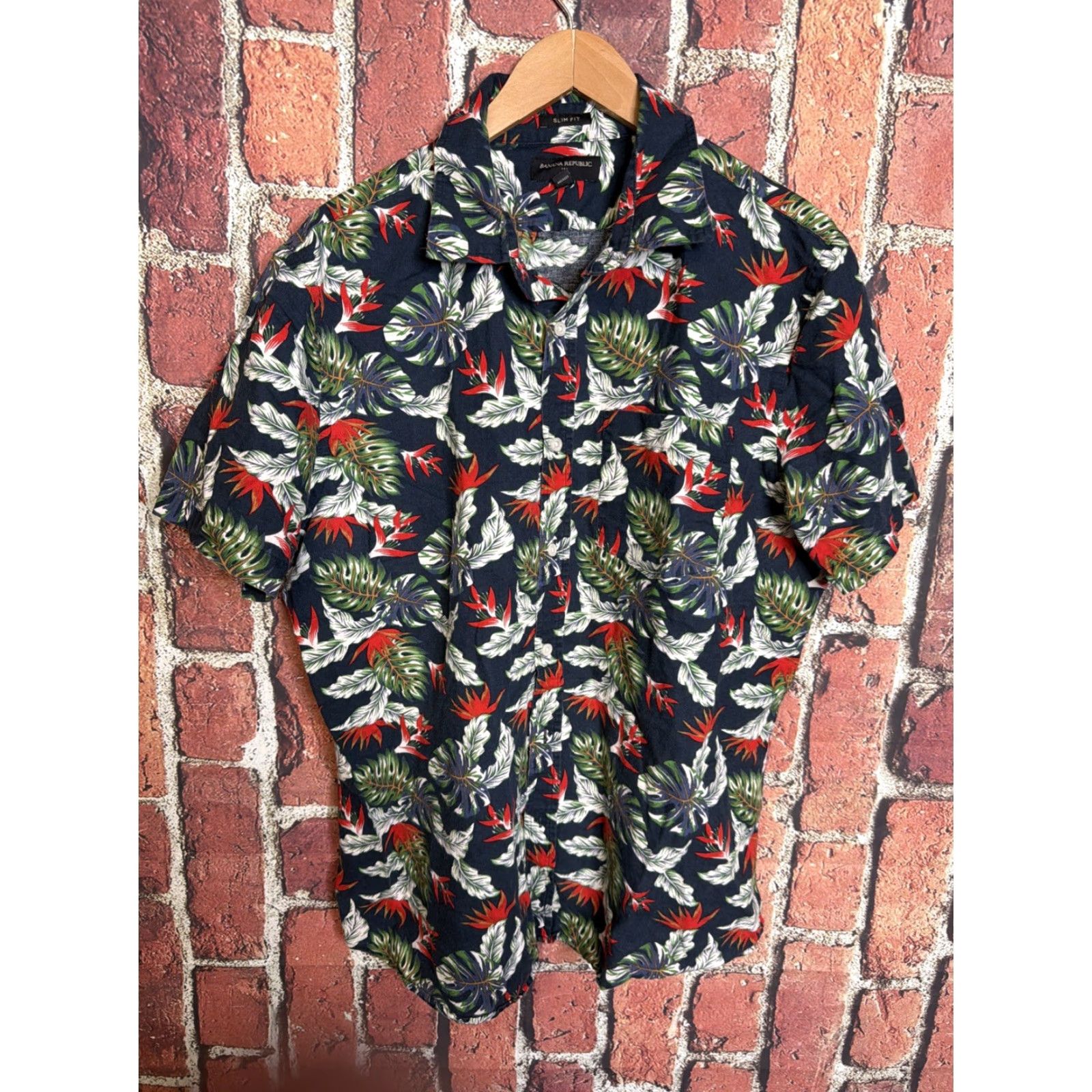 Banana Republic Banana Republic Shirt Mens XL Blue Leaf Print Linen Short Sleeve Button-Up Size US XL / EU 56 / 4 - 2 Thumbnail