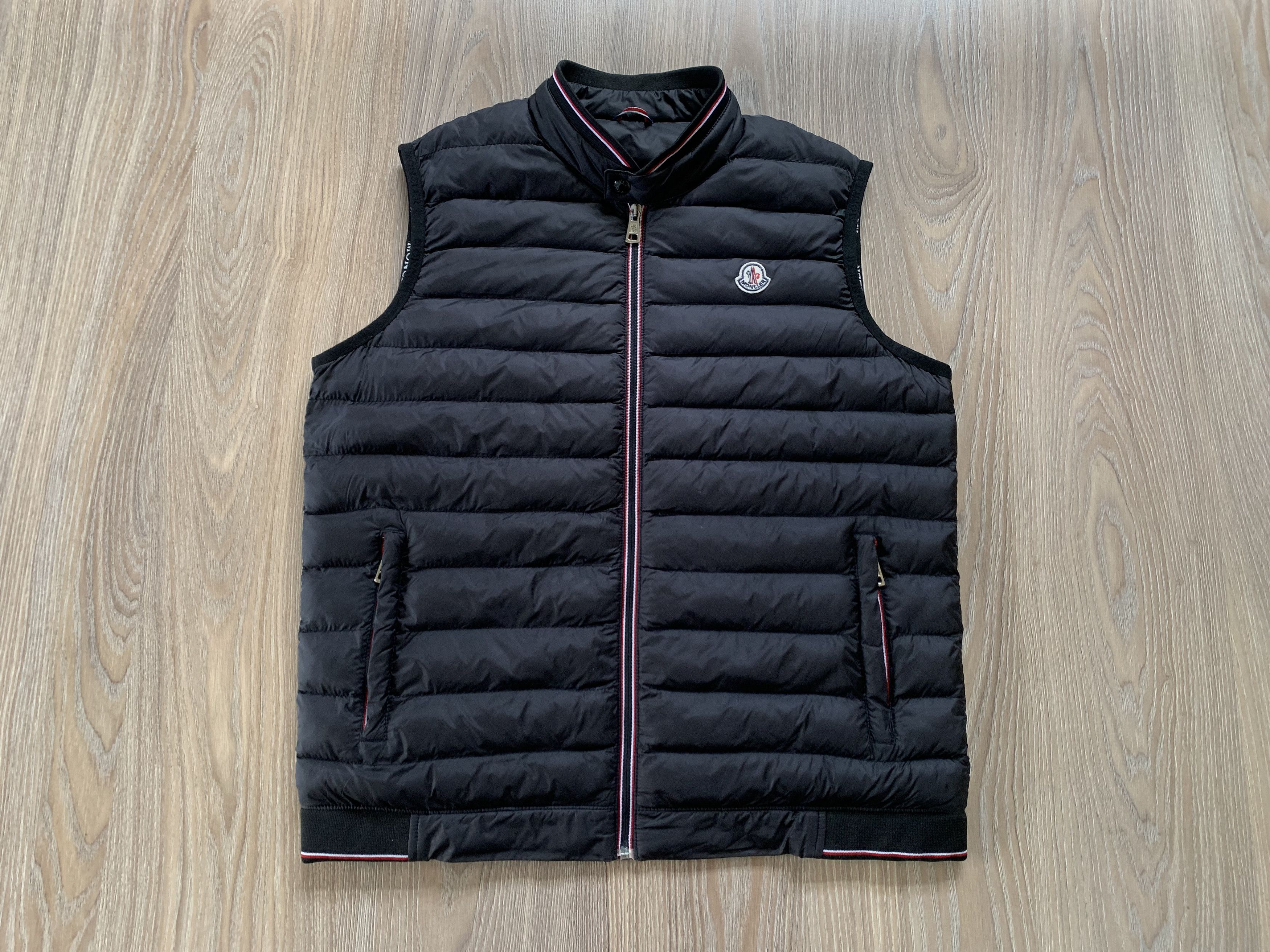 Moncler Moncler Men's Black Quilted Vest Gilet Puffer Size US L / EU 52-54 / 3 - 2 Thumbnail