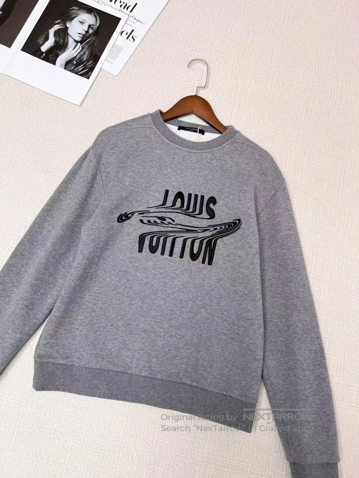 Louis Vuitton Louis Vuitton Embroidered Sweatshirt in XS. Size XS / US 0-2 / IT 36-38 - 2 Thumbnail