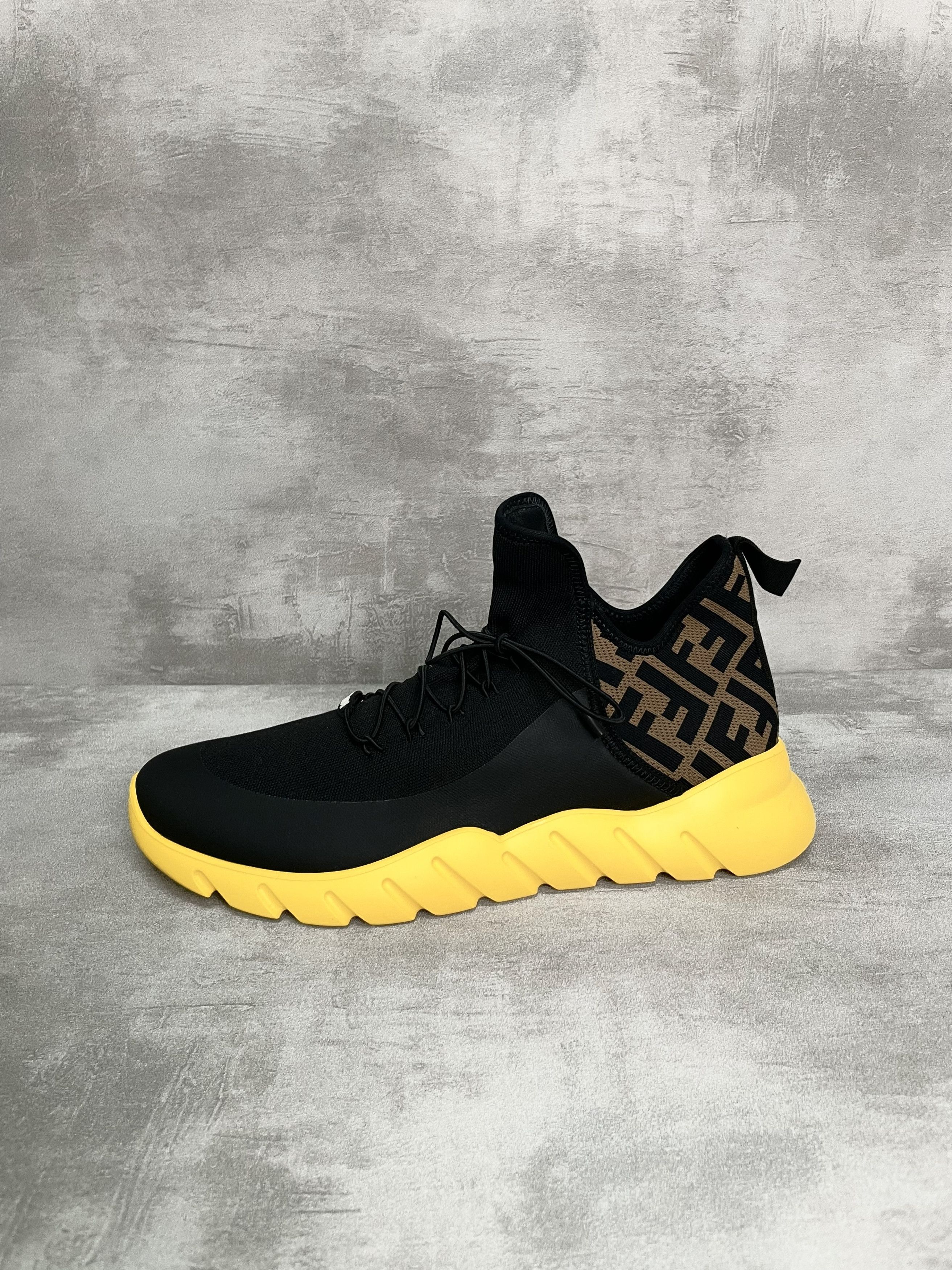 Fendi Fendi Black Slip On Sneakers Size US 10 / EU 43 - 1 Thumbnail