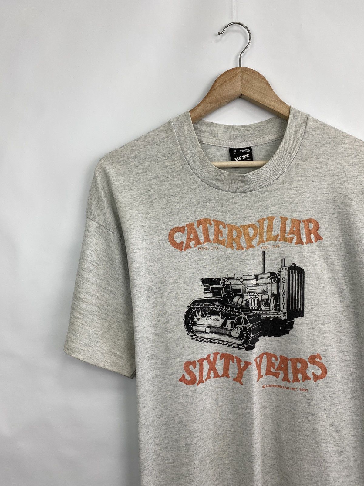 Caterpillar 🇺🇸 Vintage 1991 Caterpillar Sixty Years T-Shirt Rare Retro Size US XL / EU 56 / 4 - 2 Thumbnail