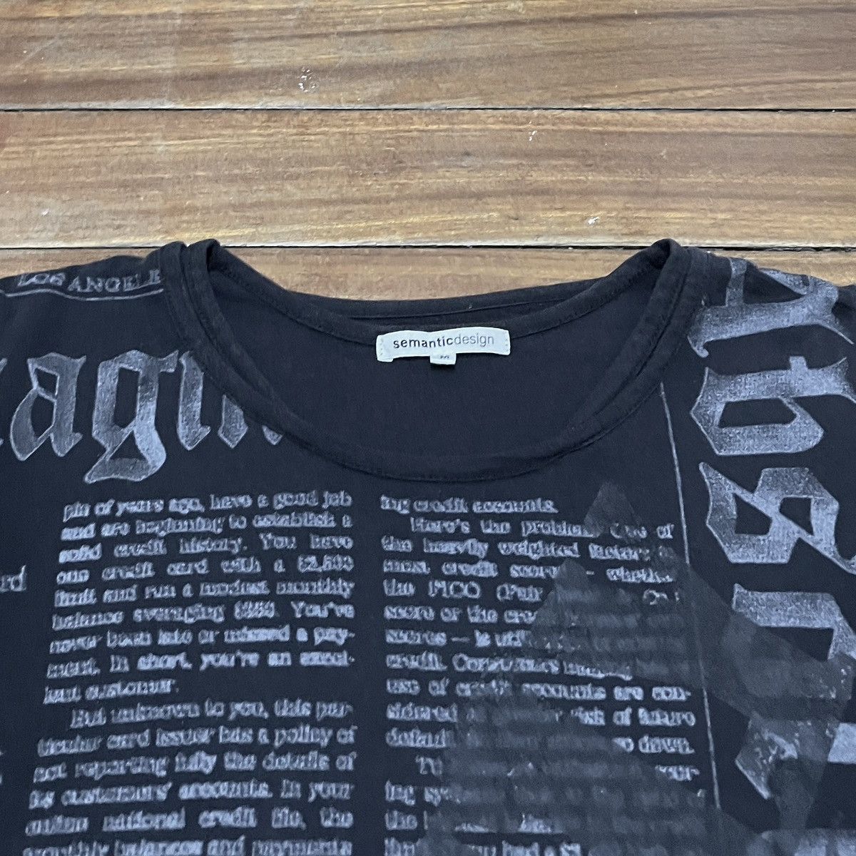 Le Grande Bleu (L.G.B.) Rare Vintage Japanese Brand Semantic Design T-shirt 1990s Size US M / EU 48-50 / 2 - 3 Thumbnail