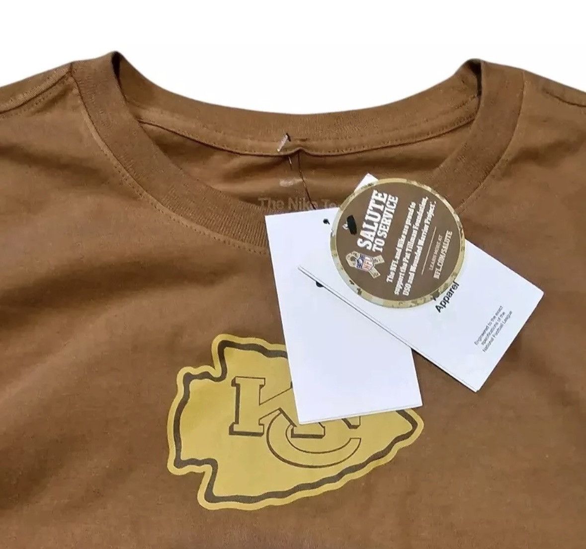 NFL KC Chiefs #15 Patrick Mahomes Salute to Service The Nike Tee Size US L / EU 52-54 / 3 - 3 Thumbnail