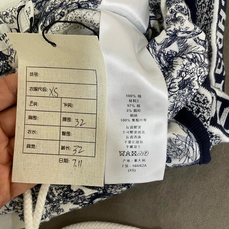 Dior Dior SizeXS White and blue embroidered zoo full-print short Size 42" / US 20 - 7 Thumbnail
