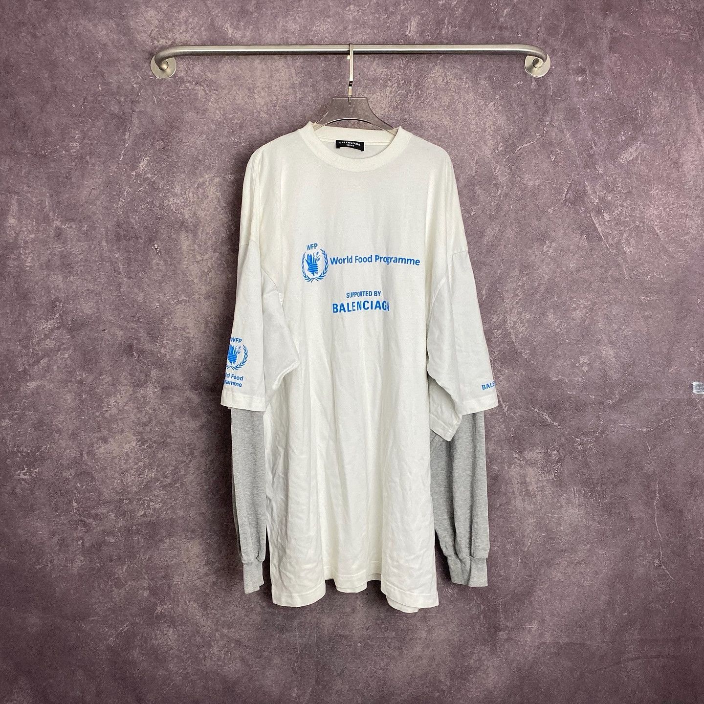 Balenciaga Balenciaga x WFP Logo Layered Long Sleeve Tee Size 3 Size US L / EU 52-54 / 3 - 1 Thumbnail
