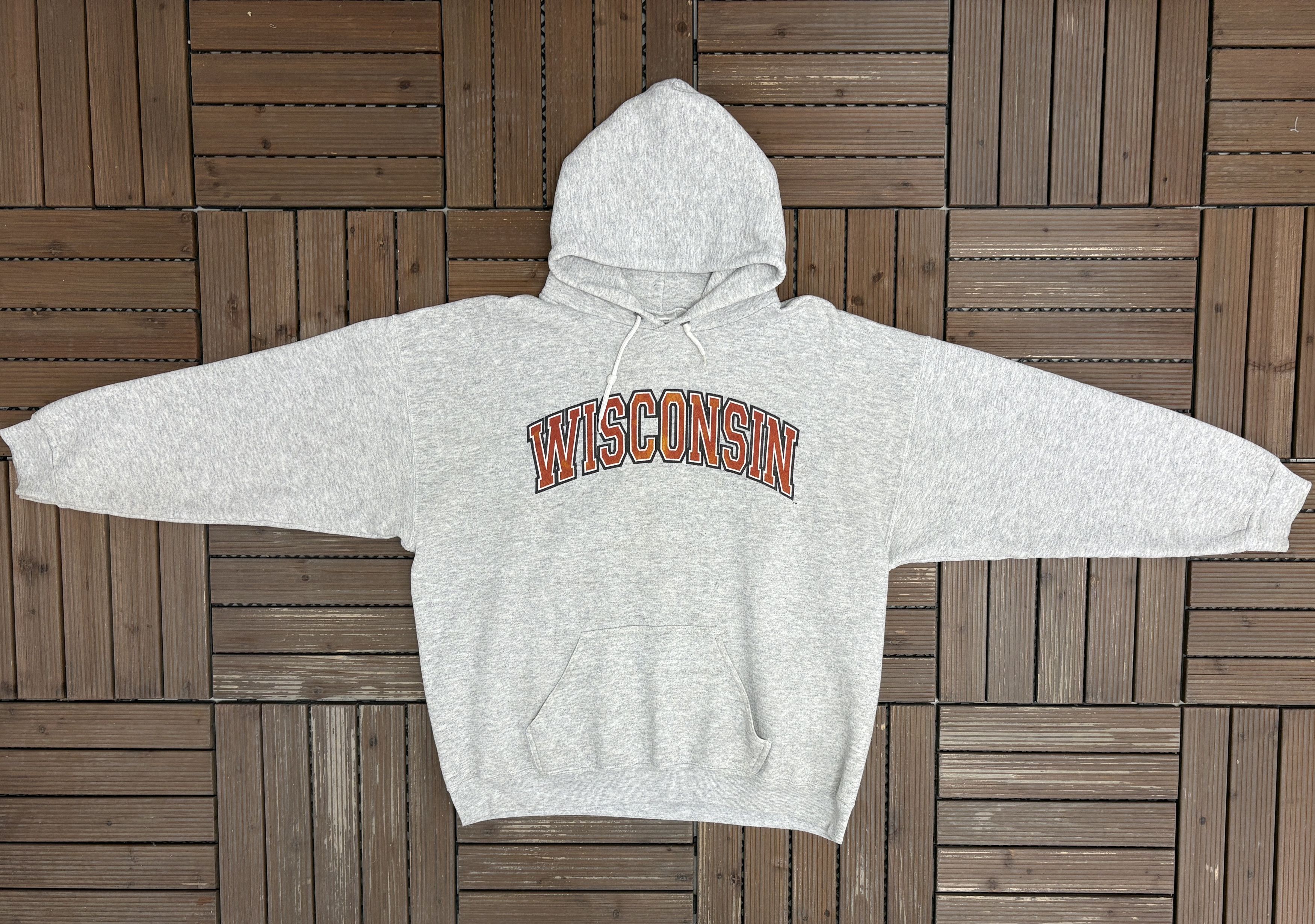 Vintage Wisconsin Badgers Vintage Grey Hoodie Sweater Size US XL / EU 56 / 4 - 5 Thumbnail