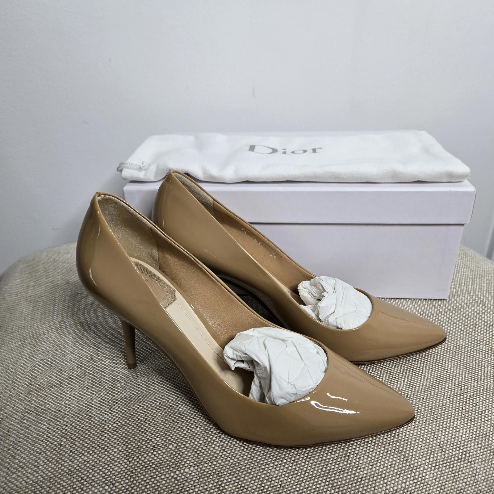 Christian Dior Monsieur Christian Dior Miss Dior Pointy Nude Patent Pump New w/ Box Size US 8 / IT 38 - 3 Thumbnail