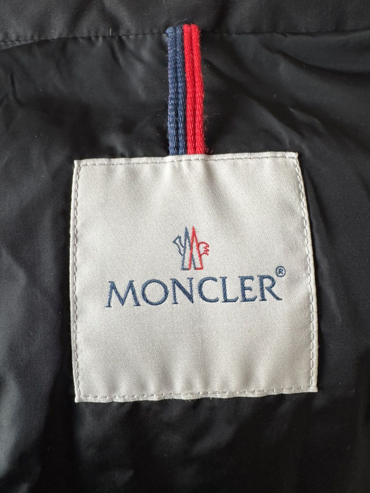 Moncler Moncler faiveley logo print Size US M / EU 48-50 / 2 - 5 Thumbnail