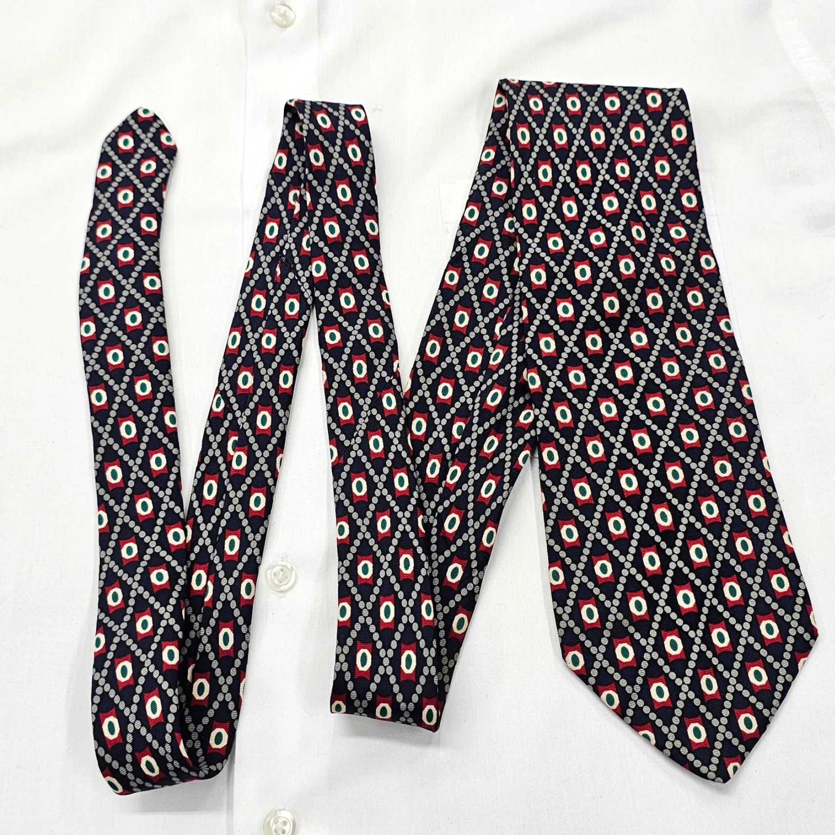Brooks Brothers VINTAGE Brooks Brothers Necktie Mens Blue 100% Silk Geometric Preppy USA 57" x 3.75" Tie Mens Blue Silk Geometric Preppy Ivy 58X3.75 USA Size ONE SIZE - 3 Thumbnail
