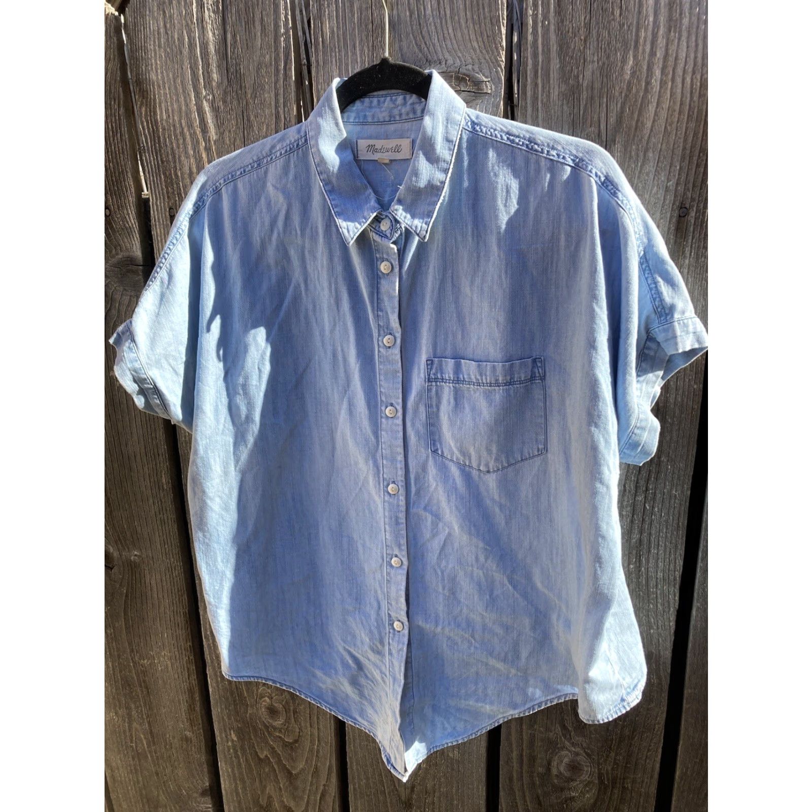 Madewell Madewell Button-Up Shirt Women's Blue Solid SS M Light Open Cowboy Workwear Size M / US 6-8 / IT 42-44 - 4 Thumbnail