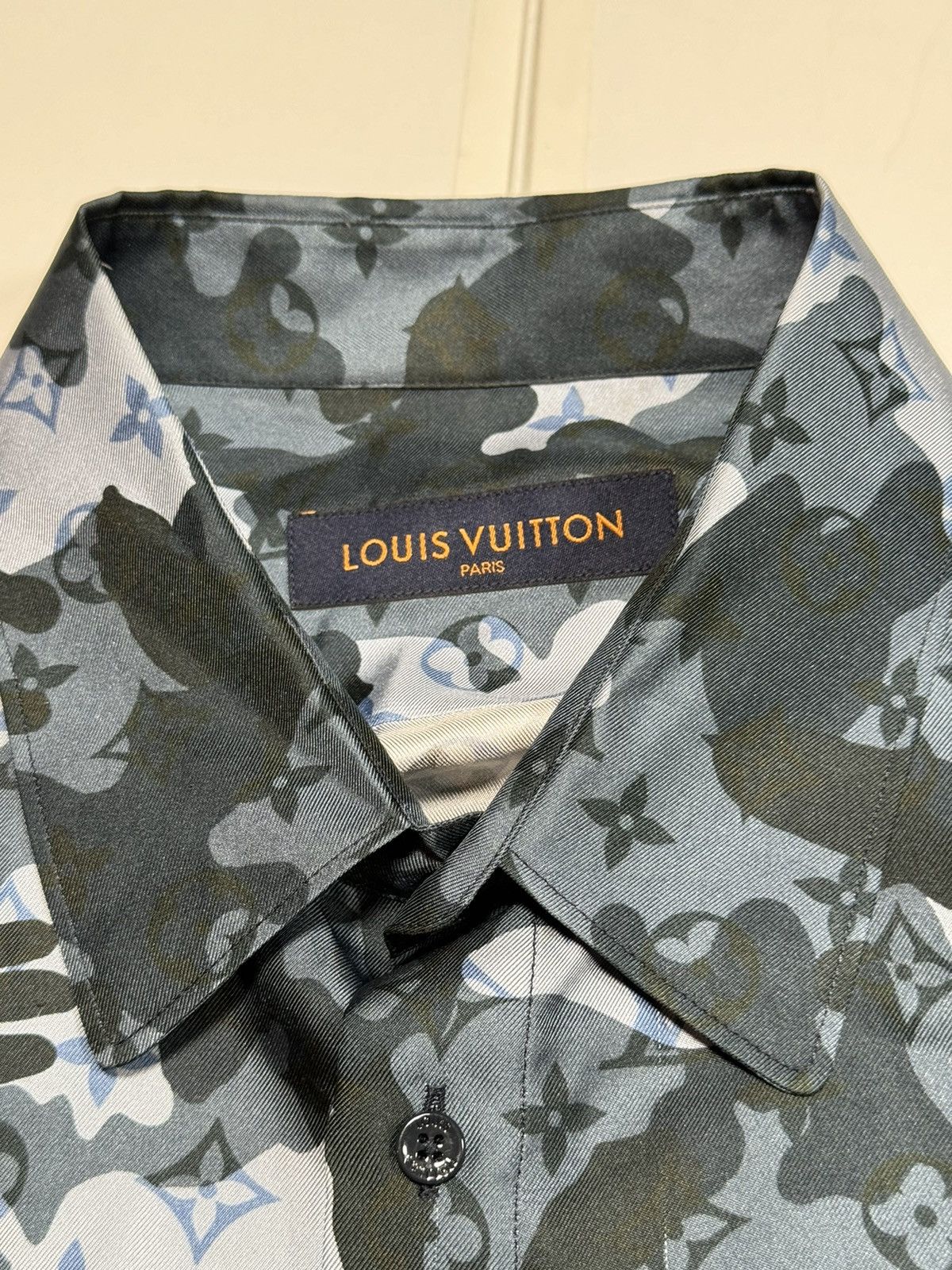 Louis Vuitton Louis Vuitton Camo Silk Shirt Virgil Abloh Size 4L Size US XXL / EU 58 / 5 - 5 Thumbnail
