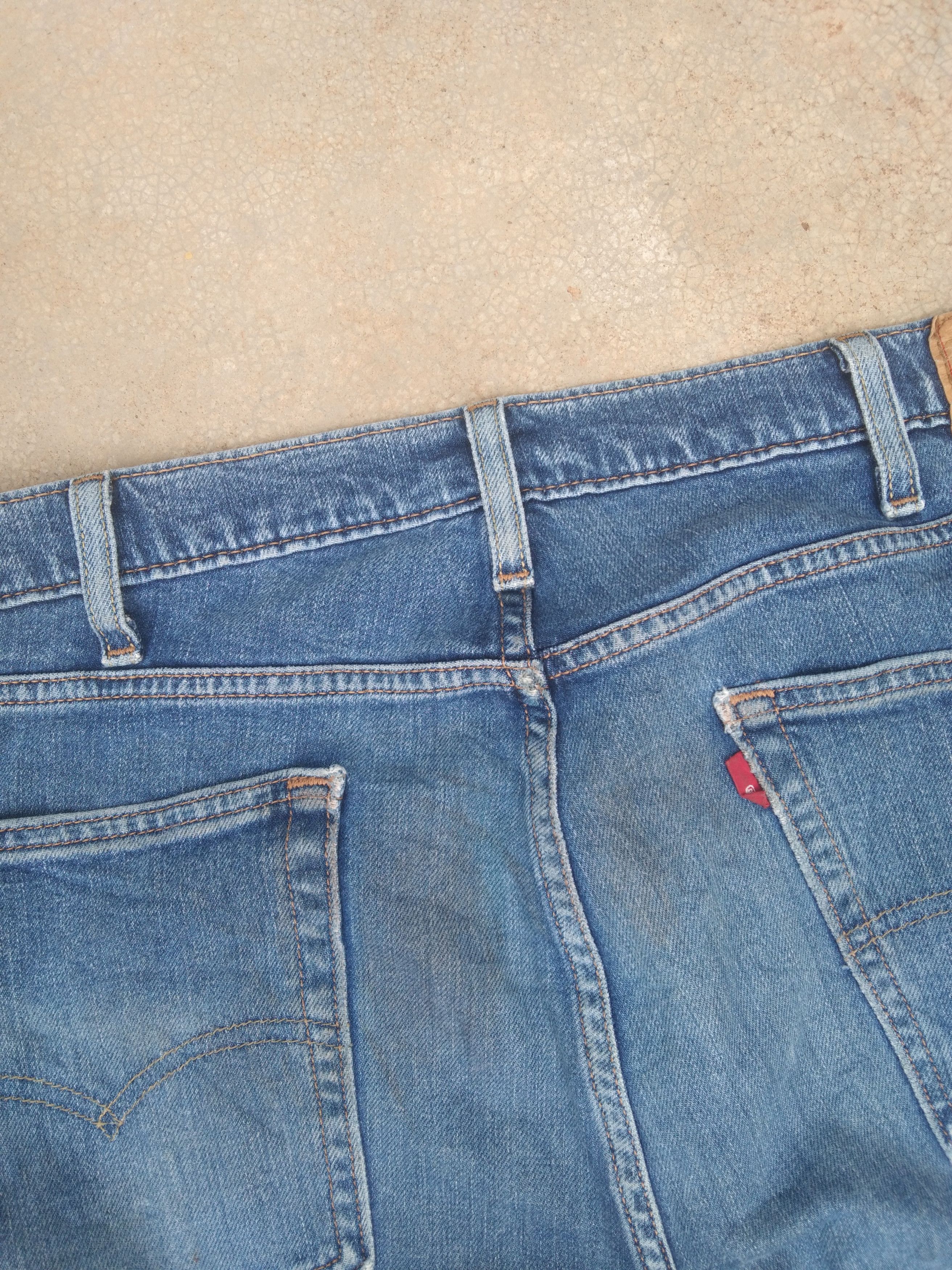 Levi's Vintage Levi's Jeans 513 Faded Blue Distressed Denim 38x30 Size US 38 / EU 54 - 4 Thumbnail