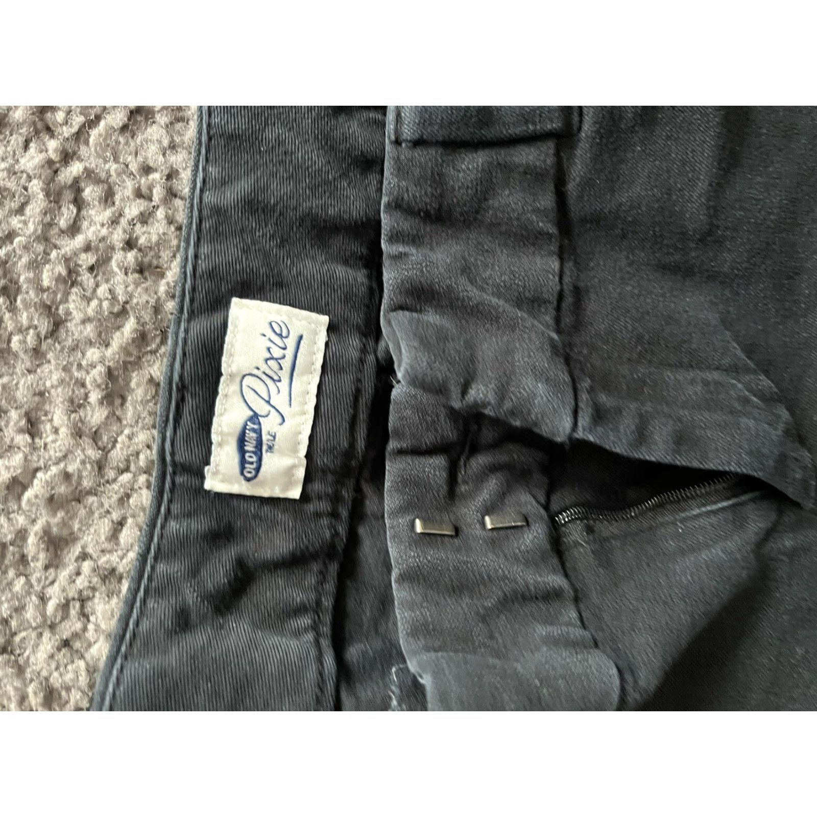 Old Navy Old Navy Women Pants Black Pixie Ankle Slim 6 Cotton Blend Mid Rise Flat Front Secret Slim Pocket Size 28" / US 6 / IT 42 - 3 Thumbnail