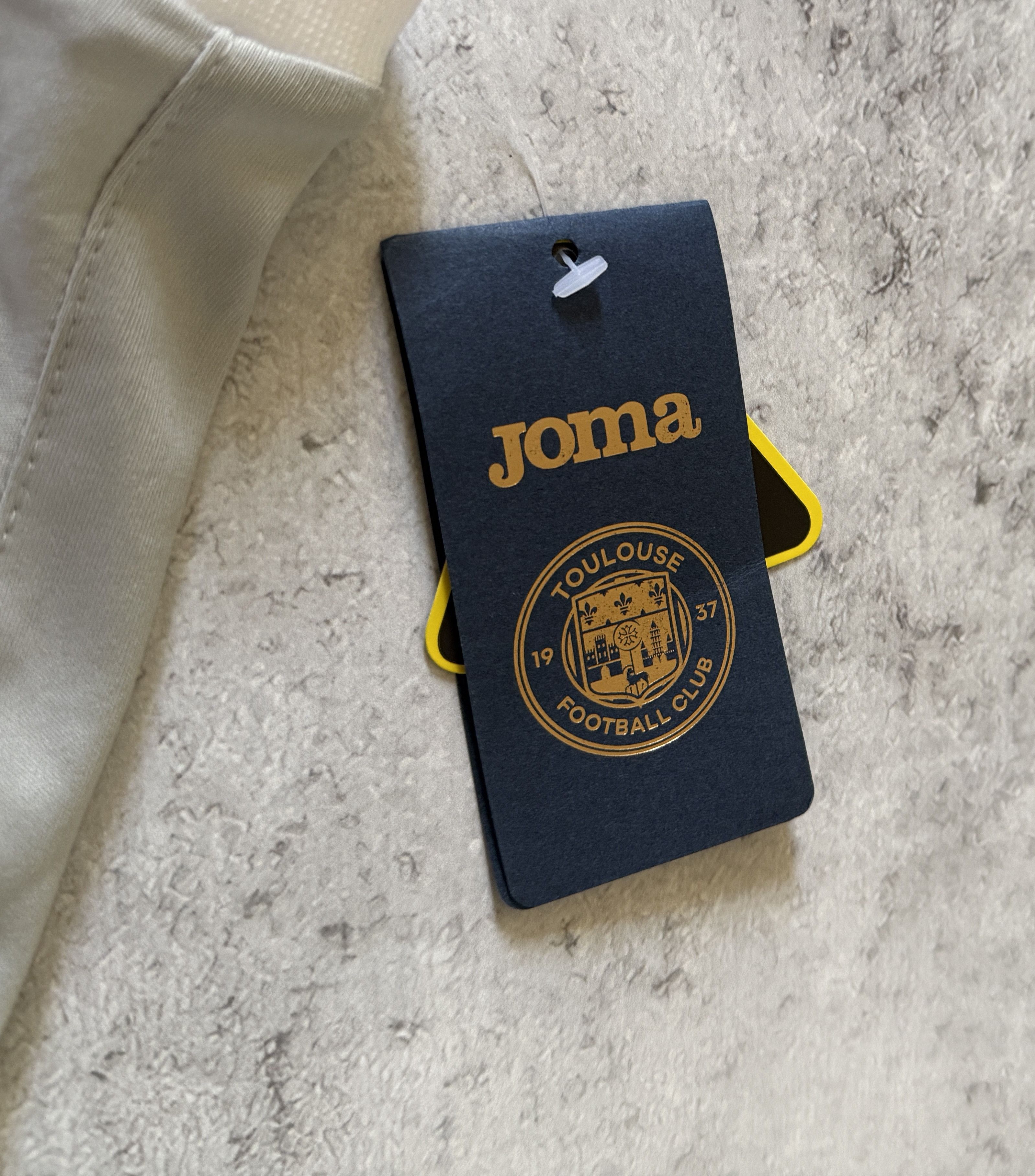 Joma Toulouse 2020 AWAY FOOTBALL SOCCER SHIRT JERSEY SIZE XL Size US XL / EU 56 / 4 - 4 Thumbnail