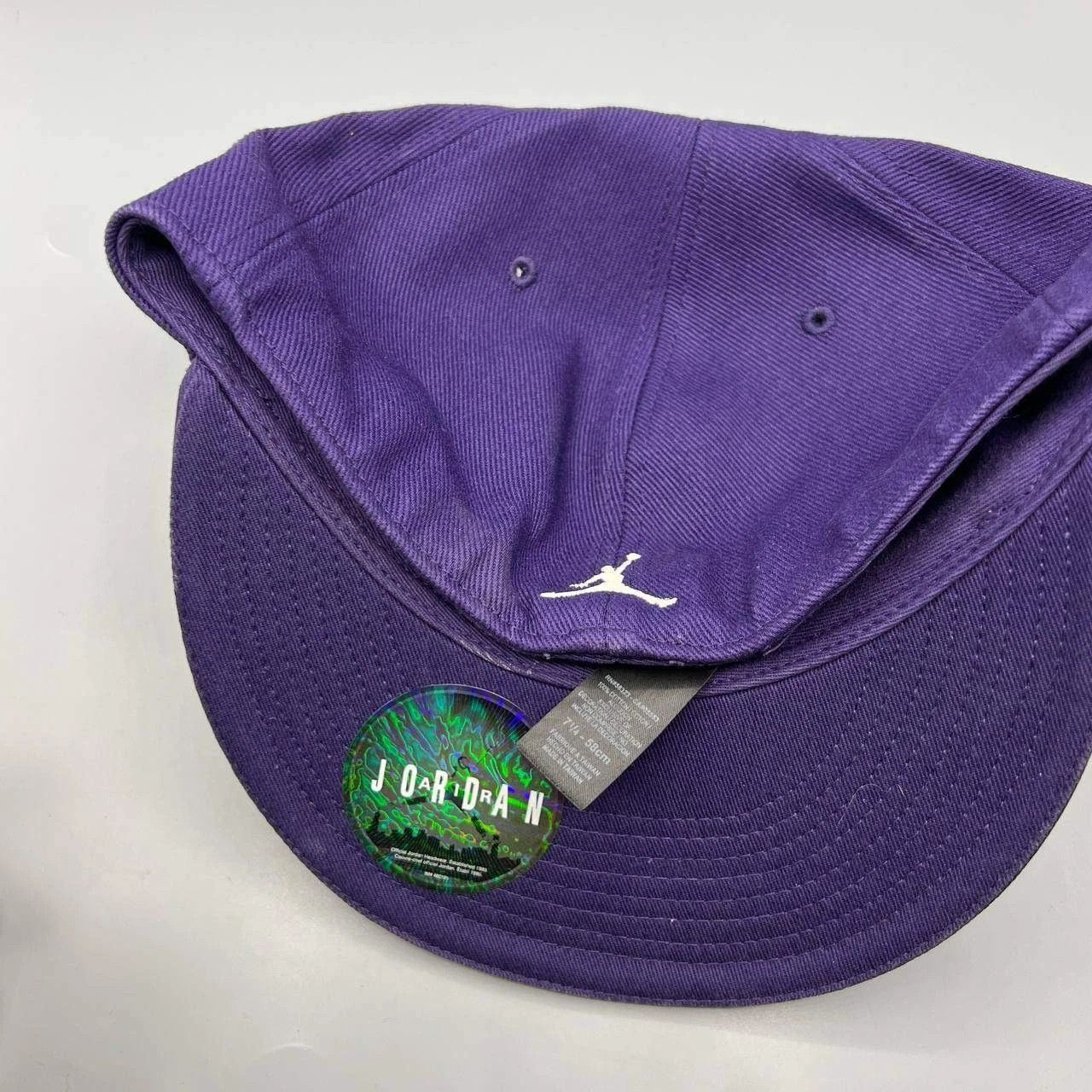 Jordan Brand Air Jordan Hat Men 7 1/4 Embroidered Logo Jumpman Fitted Cap Size ONE SIZE - 3 Thumbnail
