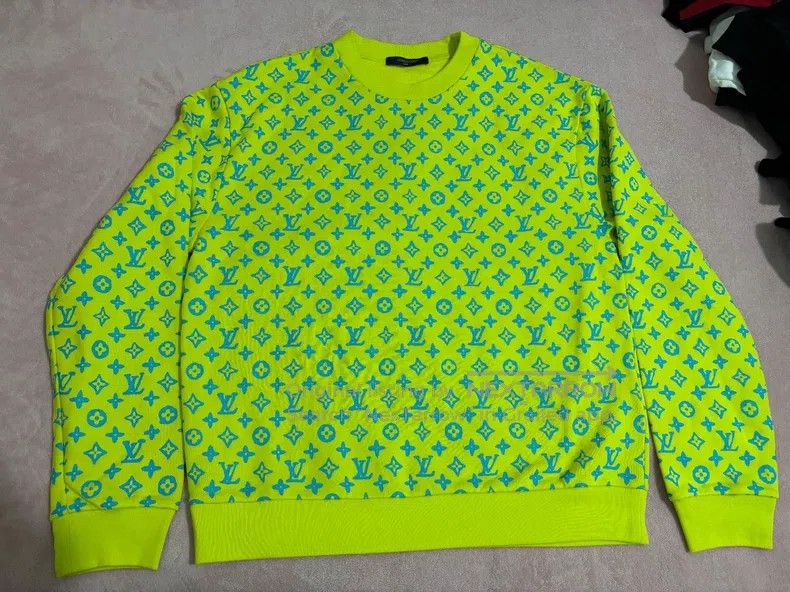 Louis Vuitton Louis Vuitton Logo full-print casual crew neck long-sleeve Size US M / EU 48-50 / 2 - 1 Thumbnail