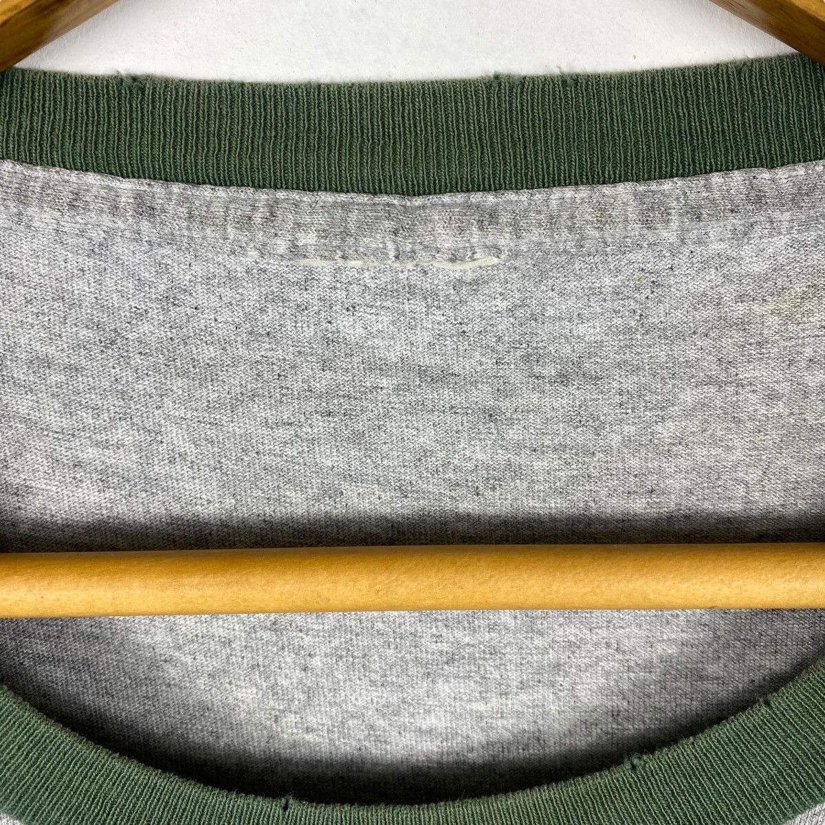 MLB × Nutmeg × Vintage Vintage 90's OAKLAND ATHLETICS MLB Logo Tee Shirt Small Size Size US S / EU 44-46 / 1 - 7 Thumbnail